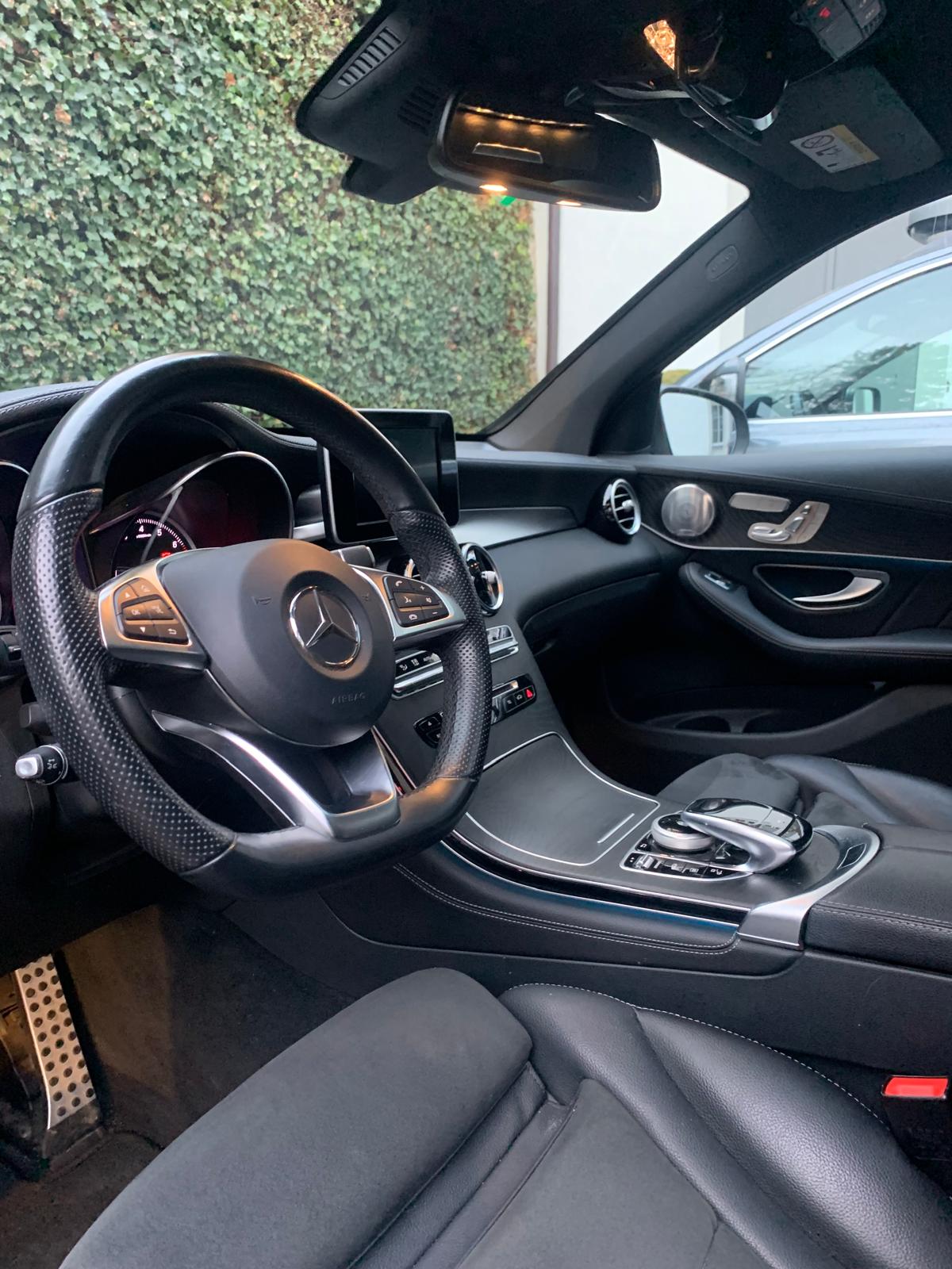 MERCEDES-BENZ GLC 350 e AMG Line 4Matic 7G-Tronic-image-4