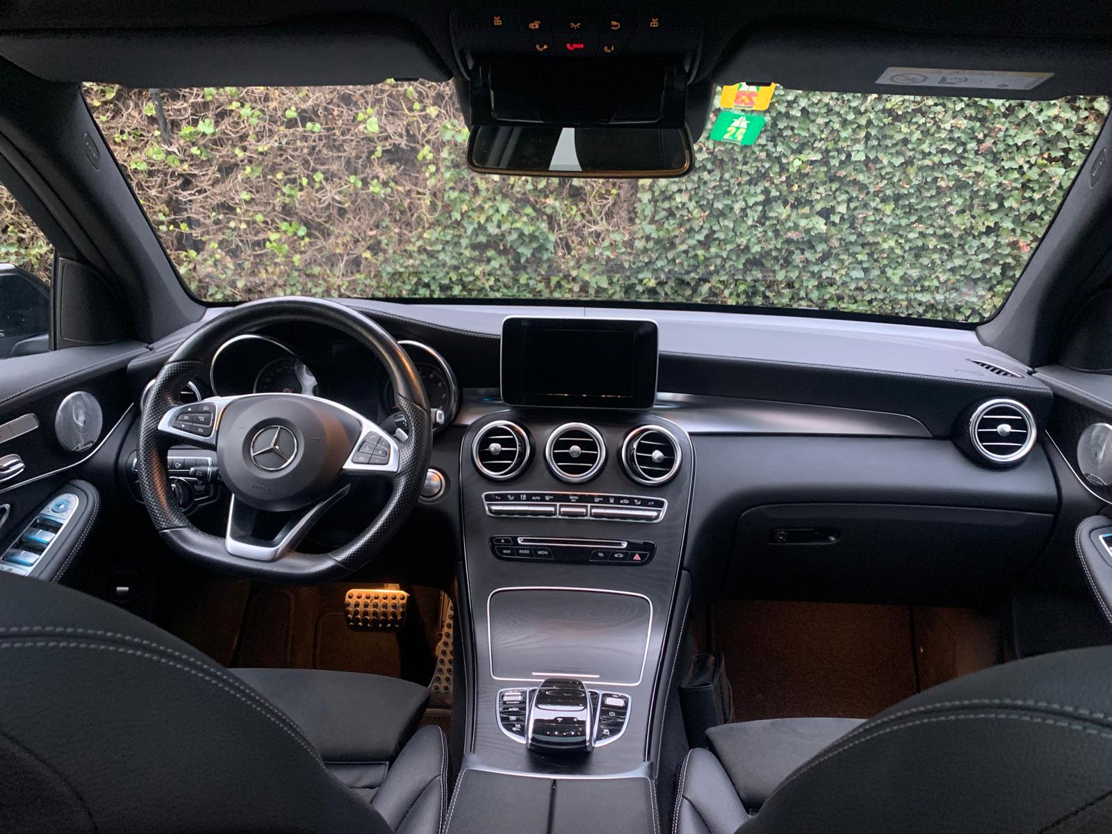 MERCEDES-BENZ GLC 350 e AMG Line 4Matic 7G-Tronic-image-3