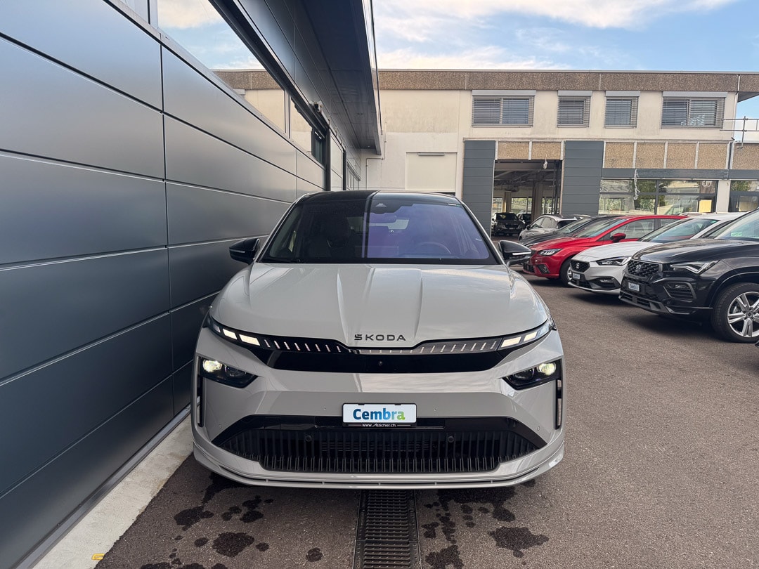 SKODA Enyaq Coupé Sportline 4x4-image-1