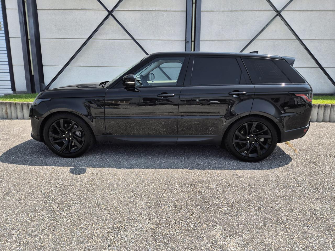 LAND ROVER Range Rover Sport D300 3.0D I6 MHEV SE Automatic-image-2