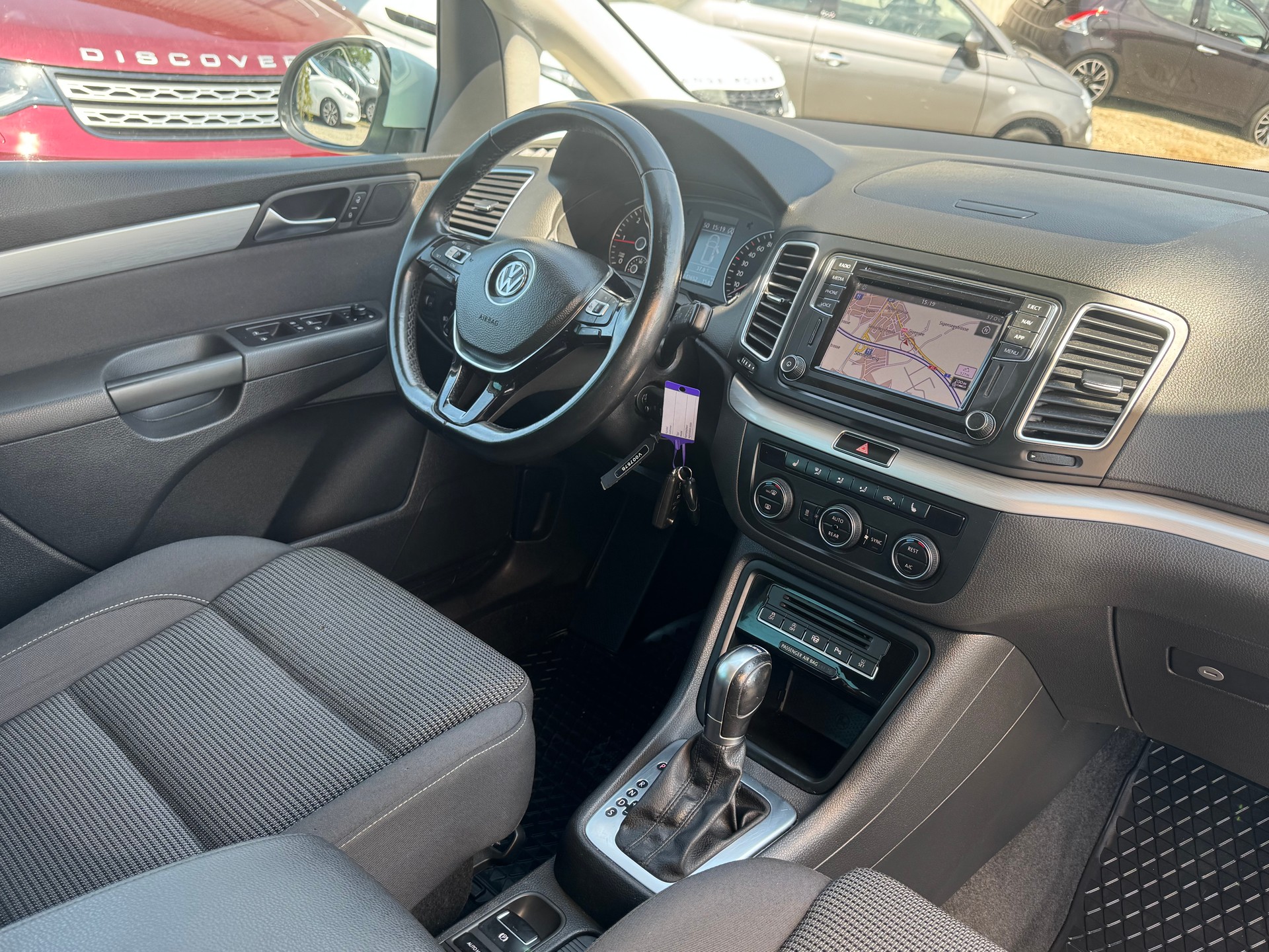 VW Sharan 2.0 TDI BMT Comfortline DSG-image-6