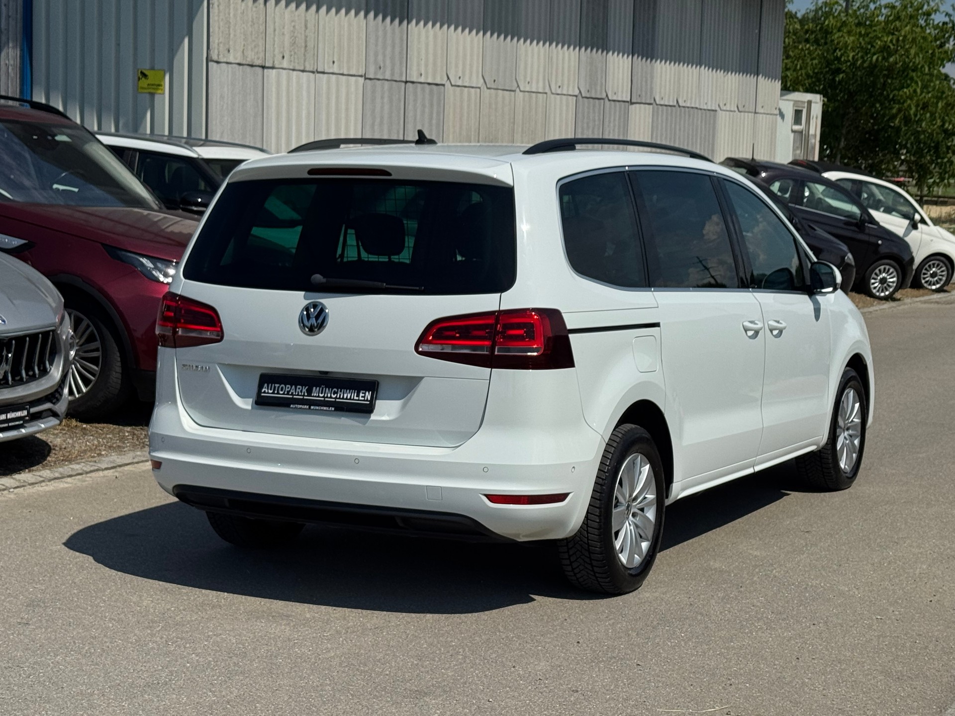 VW Sharan 2.0 TDI BMT Comfortline DSG-image-2
