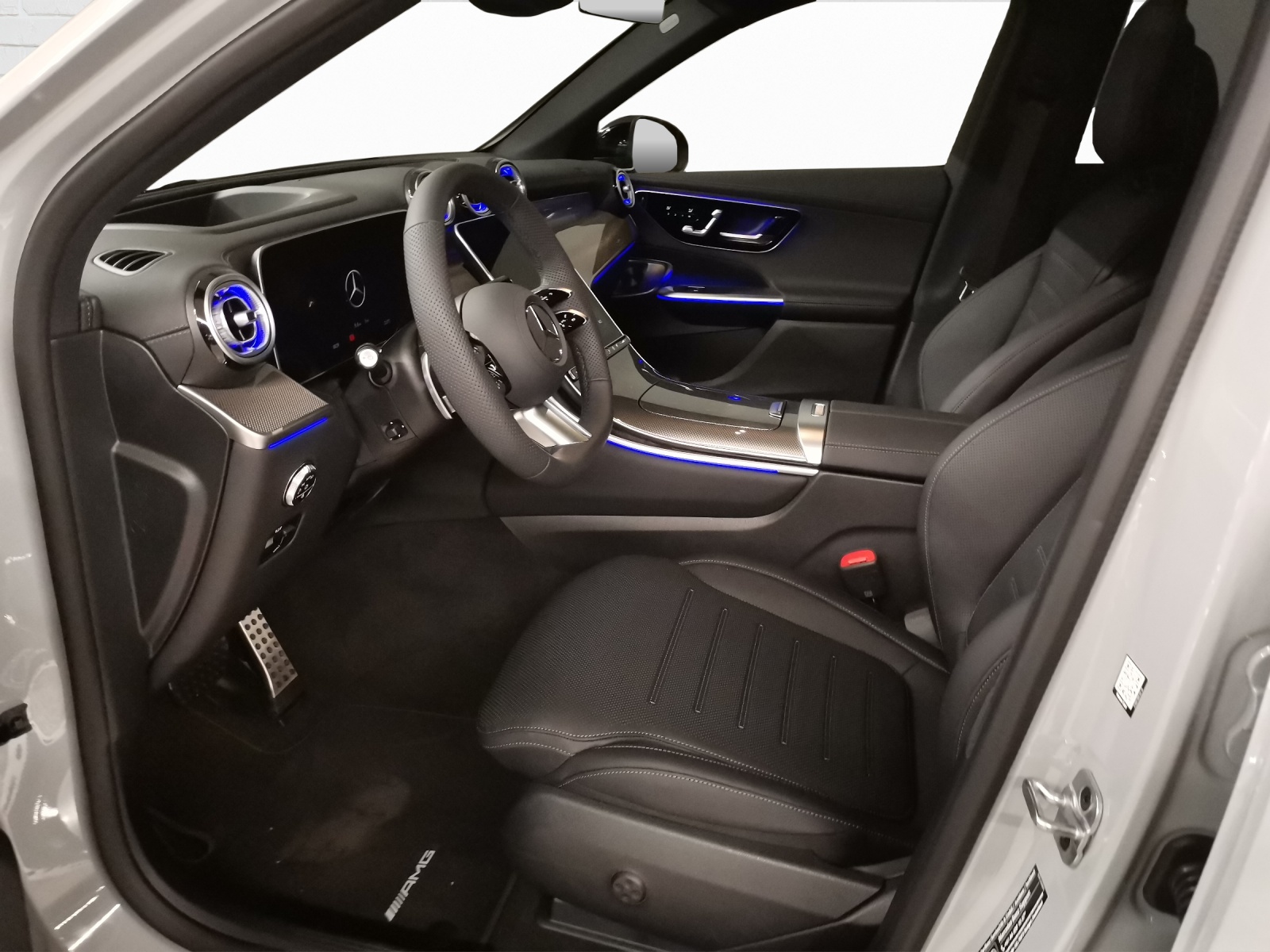 MERCEDES-BENZ GLC 300 d AMG Line 4Matic-image-6
