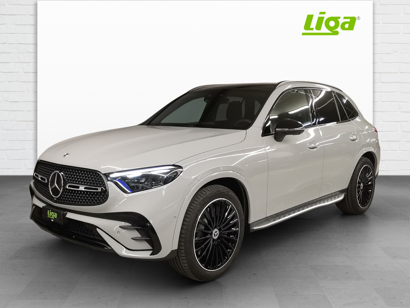 MERCEDES-BENZ GLC 300 d AMG Line 4Matic-image-1