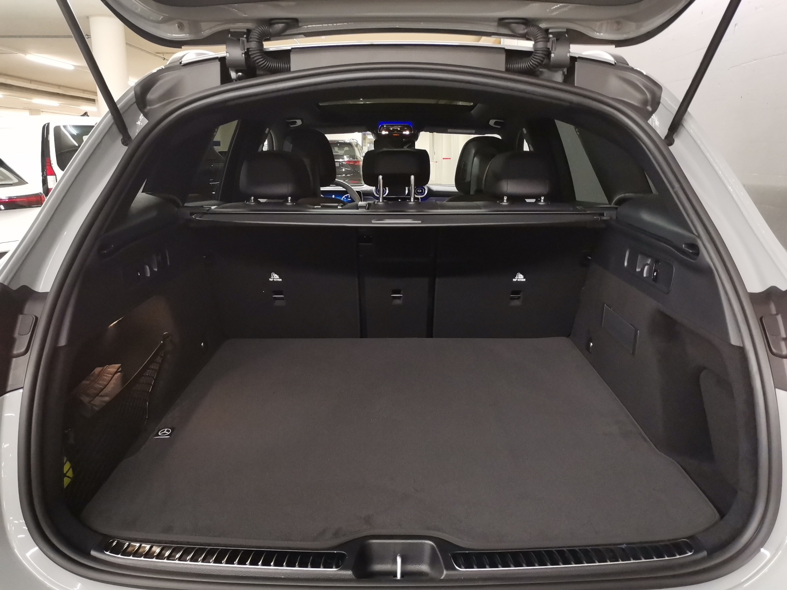 MERCEDES-BENZ GLC 300 d AMG Line 4Matic-image-10
