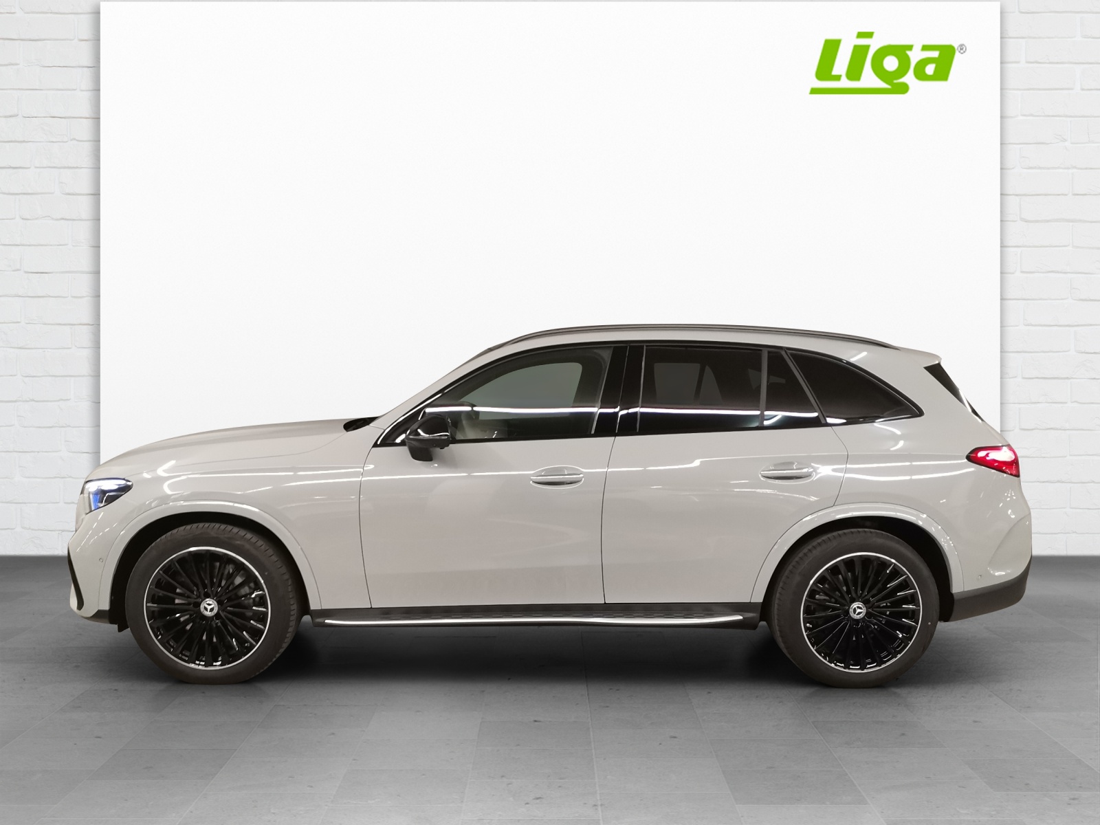 MERCEDES-BENZ GLC 300 d AMG Line 4Matic-image-0