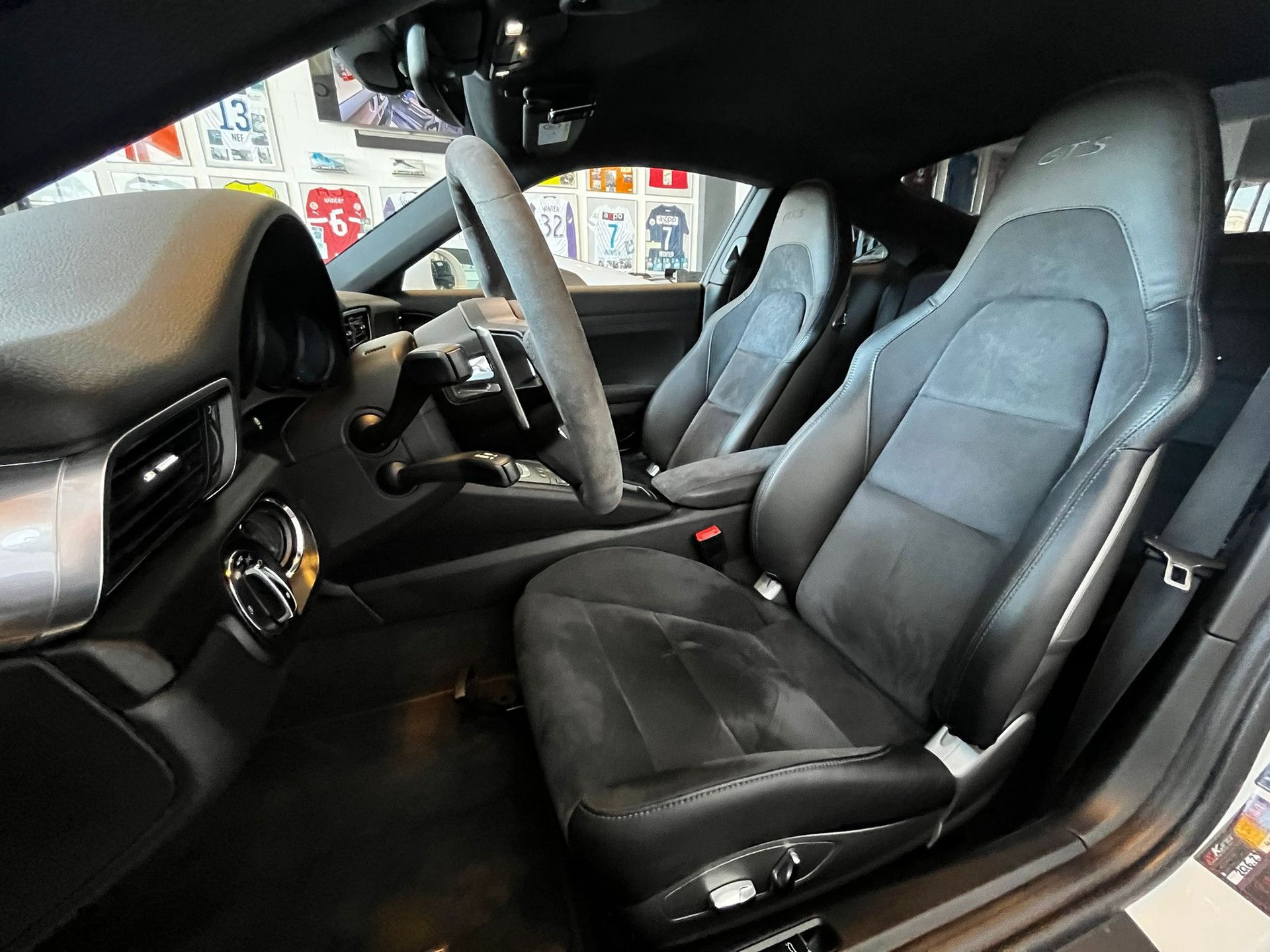 PORSCHE 911 Carrera GTS PDK-image-12