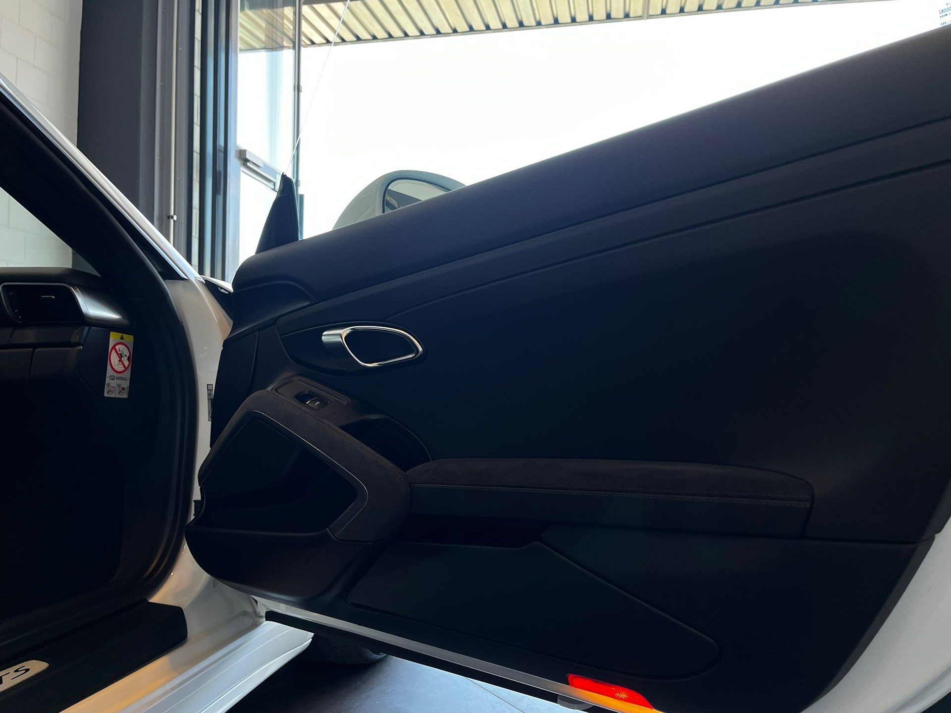 PORSCHE 911 Carrera GTS PDK-image-21