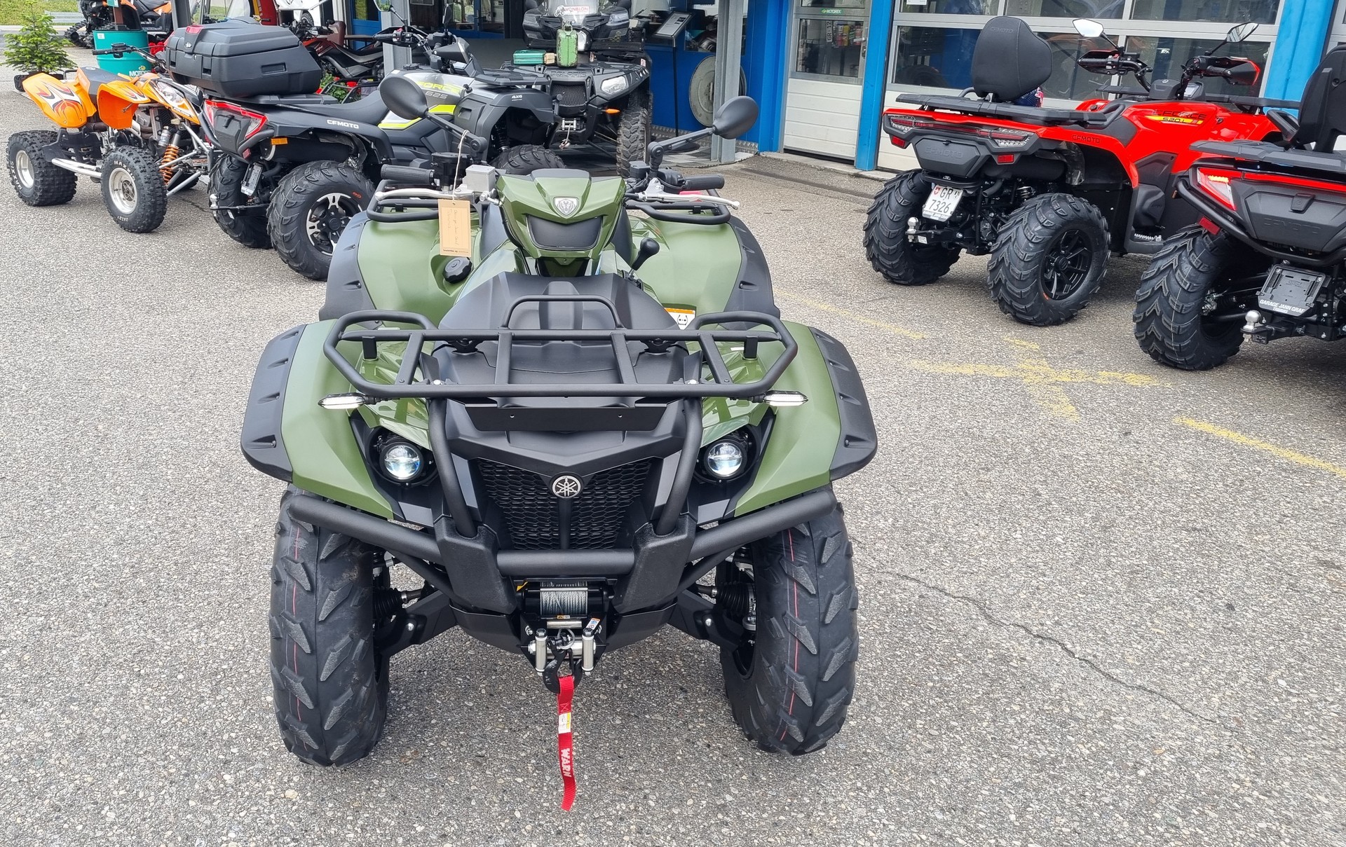 YAMAHA Ab MFK mit Raupenkit und Räder-showroom-element-1