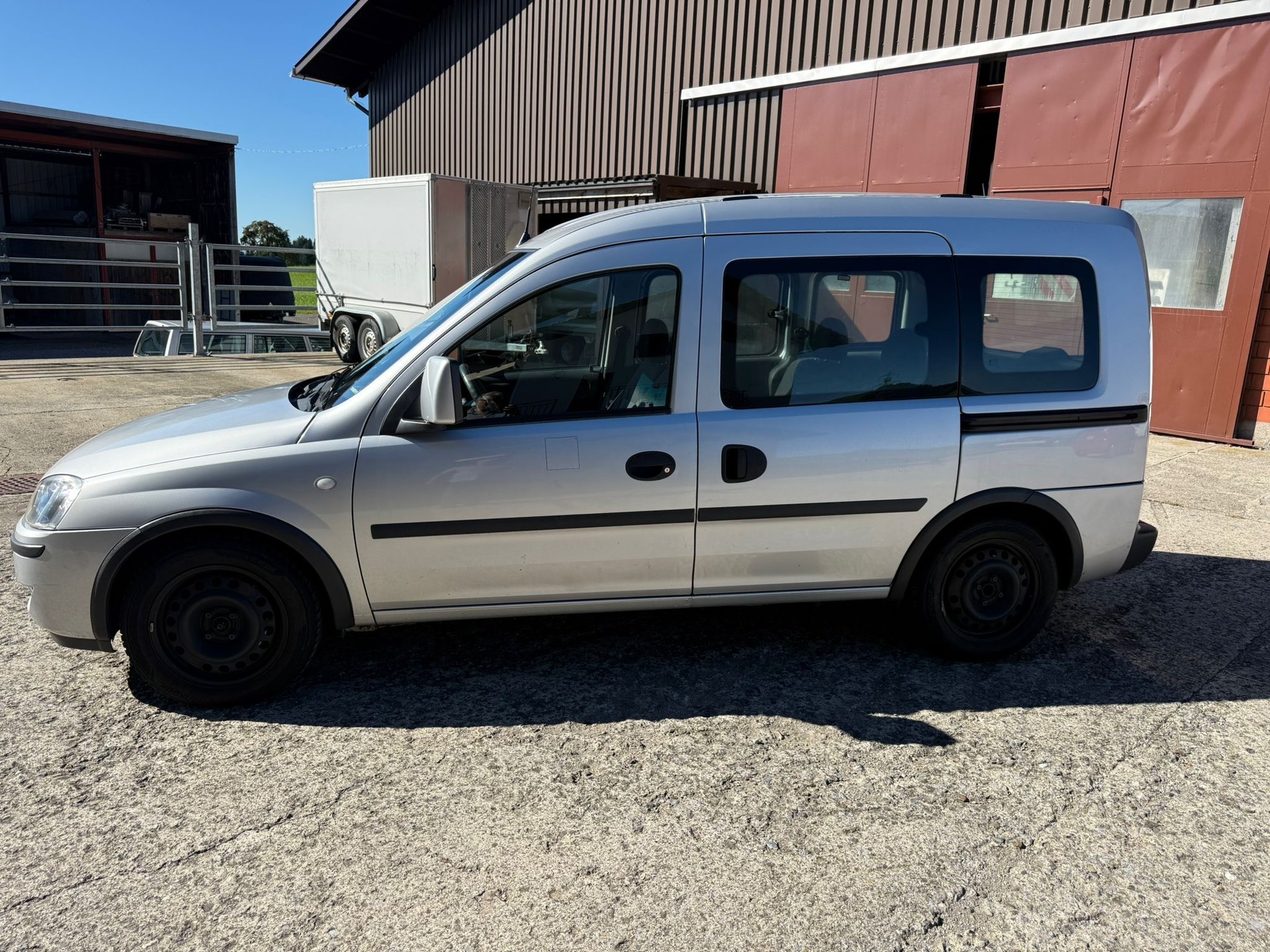 OPEL Combo 1.6 CNG Enjoy-image-4