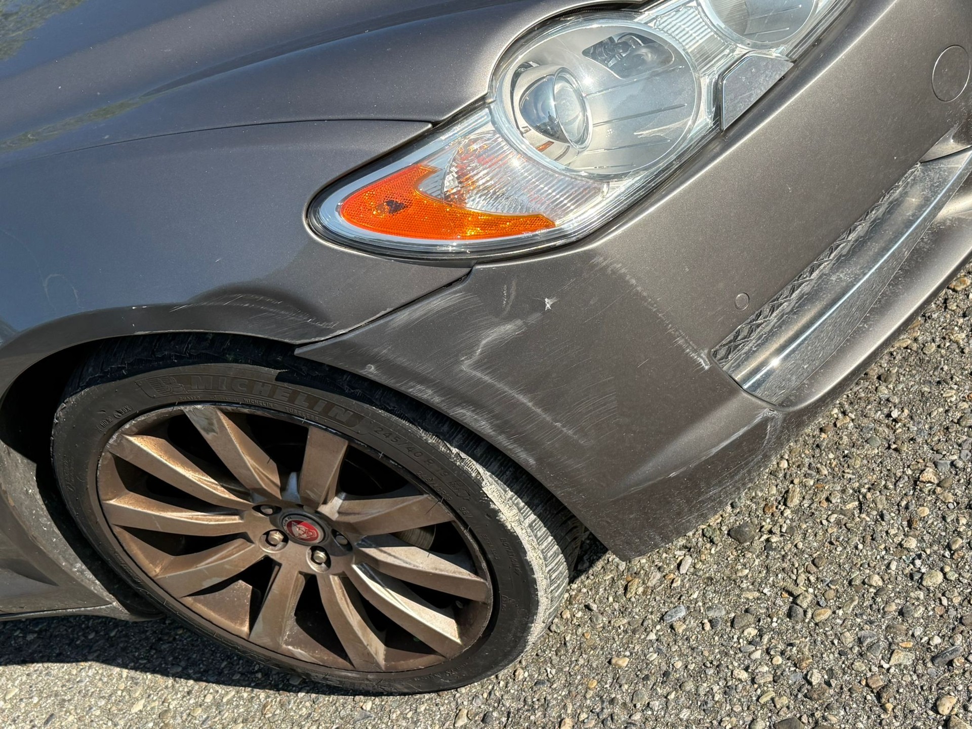 JAGUAR XF 2.7d V6 Luxury-image-1
