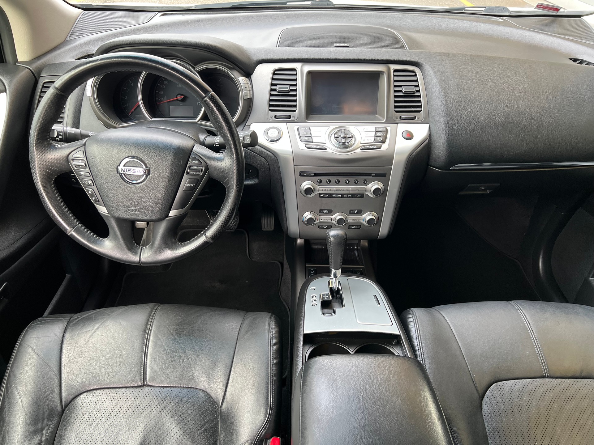 NISSAN Murano 2.5 dCi Executive Swiss Edition Automatic-image-8