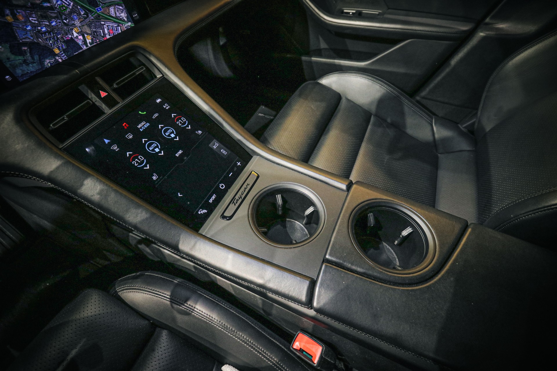 PORSCHE Taycan-image-15