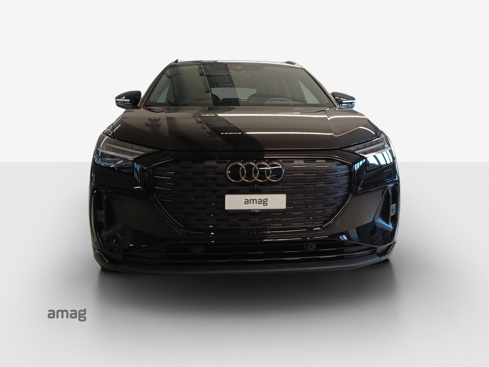 AUDI Q4 e-tron 45 Edition Swiss Ski quattro-image-6