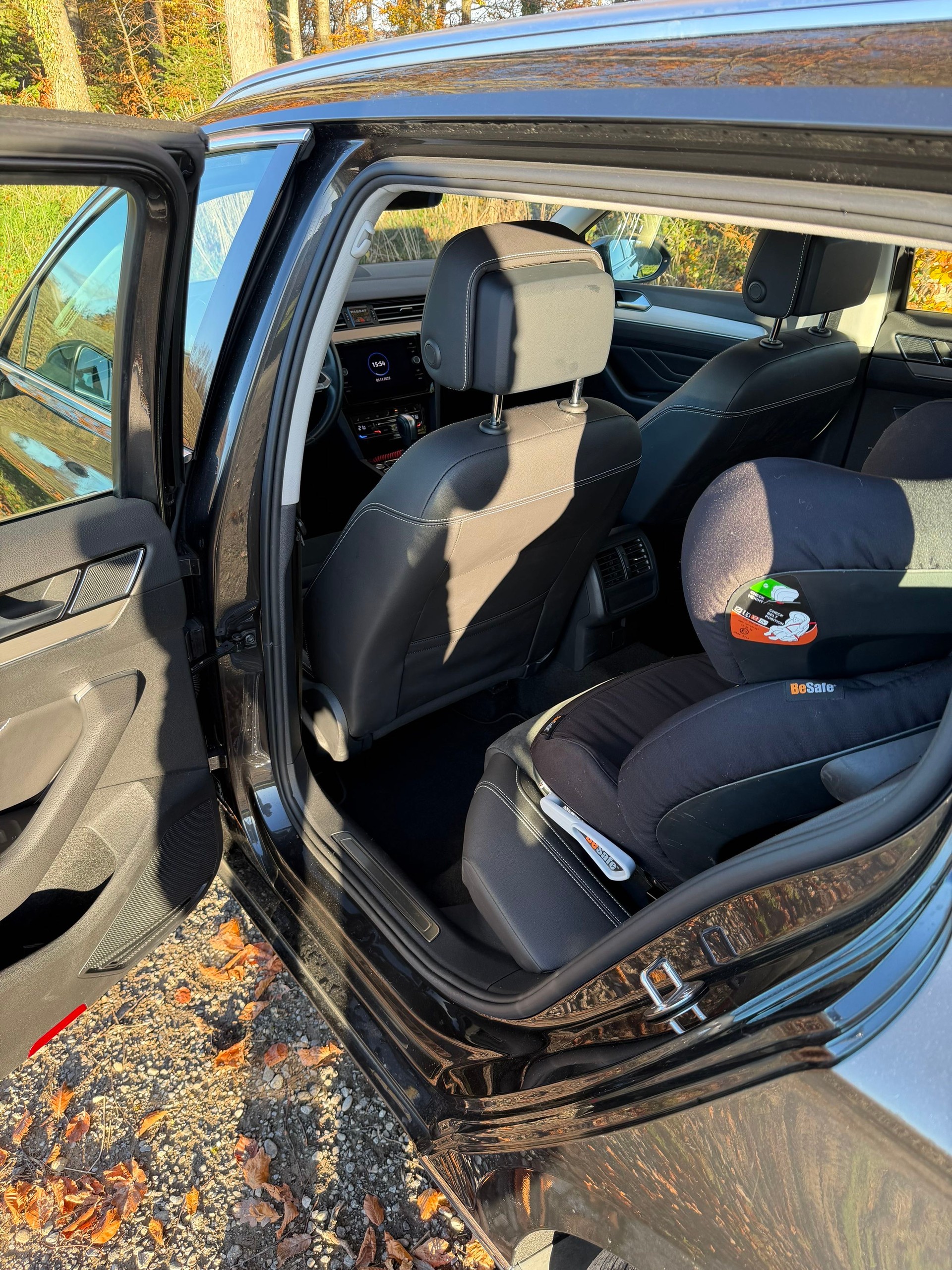 VW Passat 2.0 TDI BMT Elegance 4Motion DSG-image-10