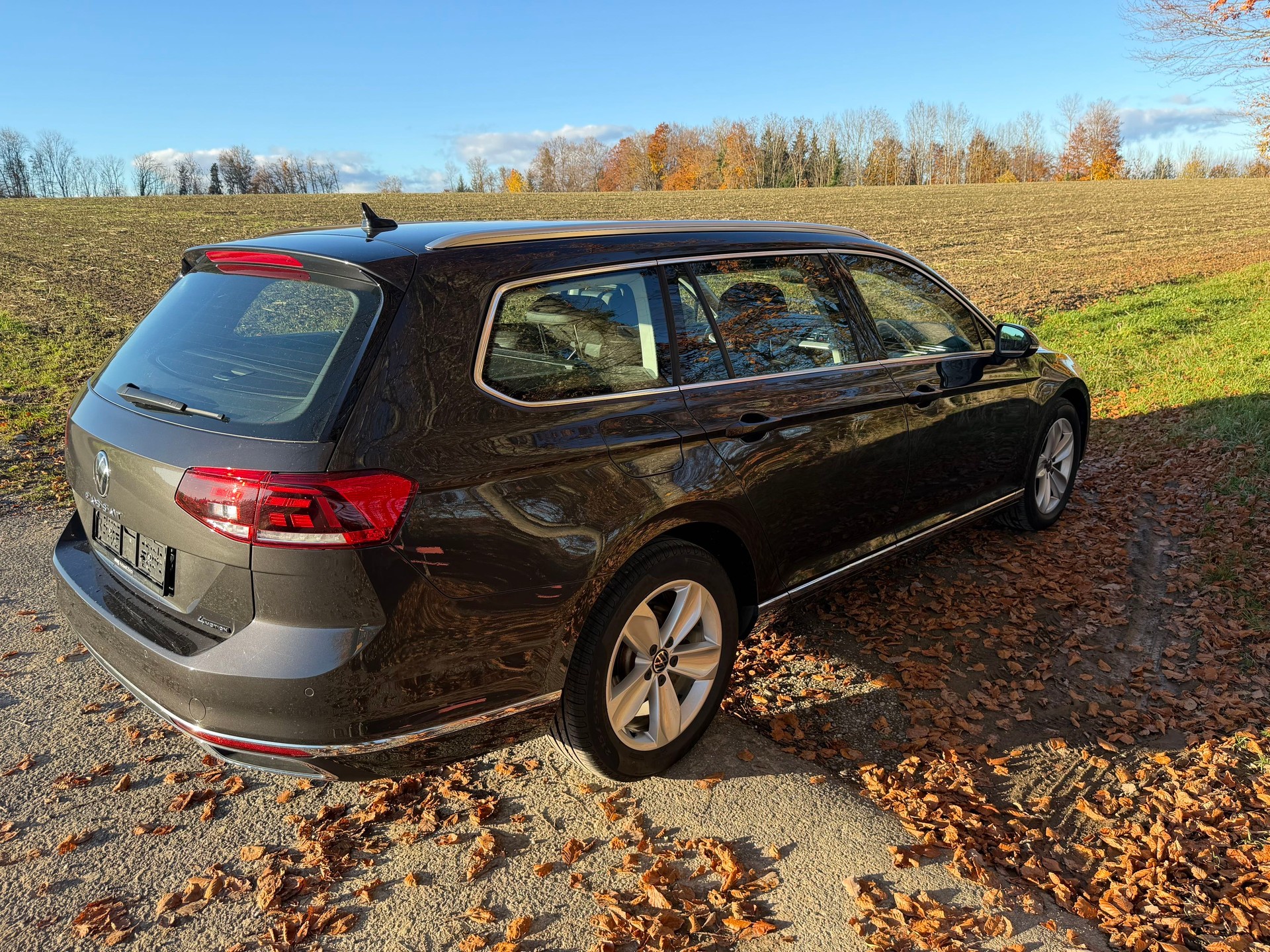 VW Passat 2.0 TDI BMT Elegance 4Motion DSG-image-7