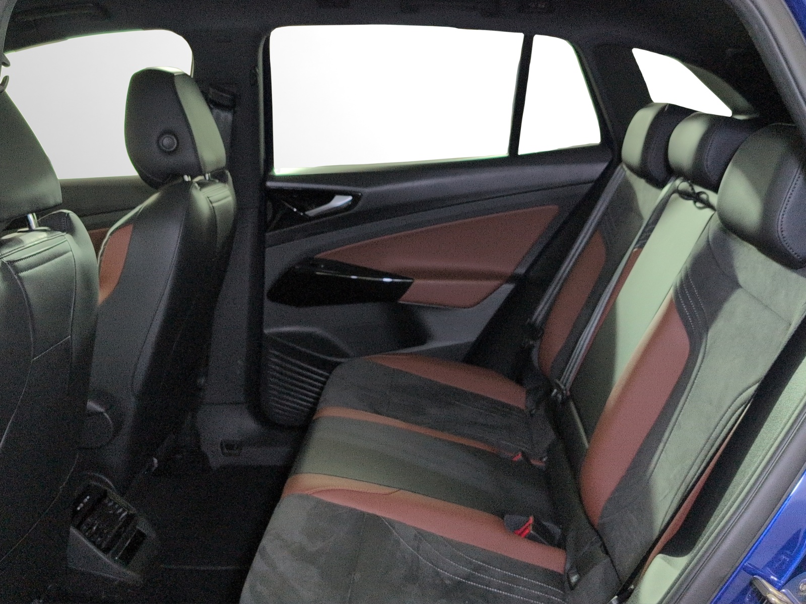 VW ID.4 Pro Performance 77 kWh Family-image-8