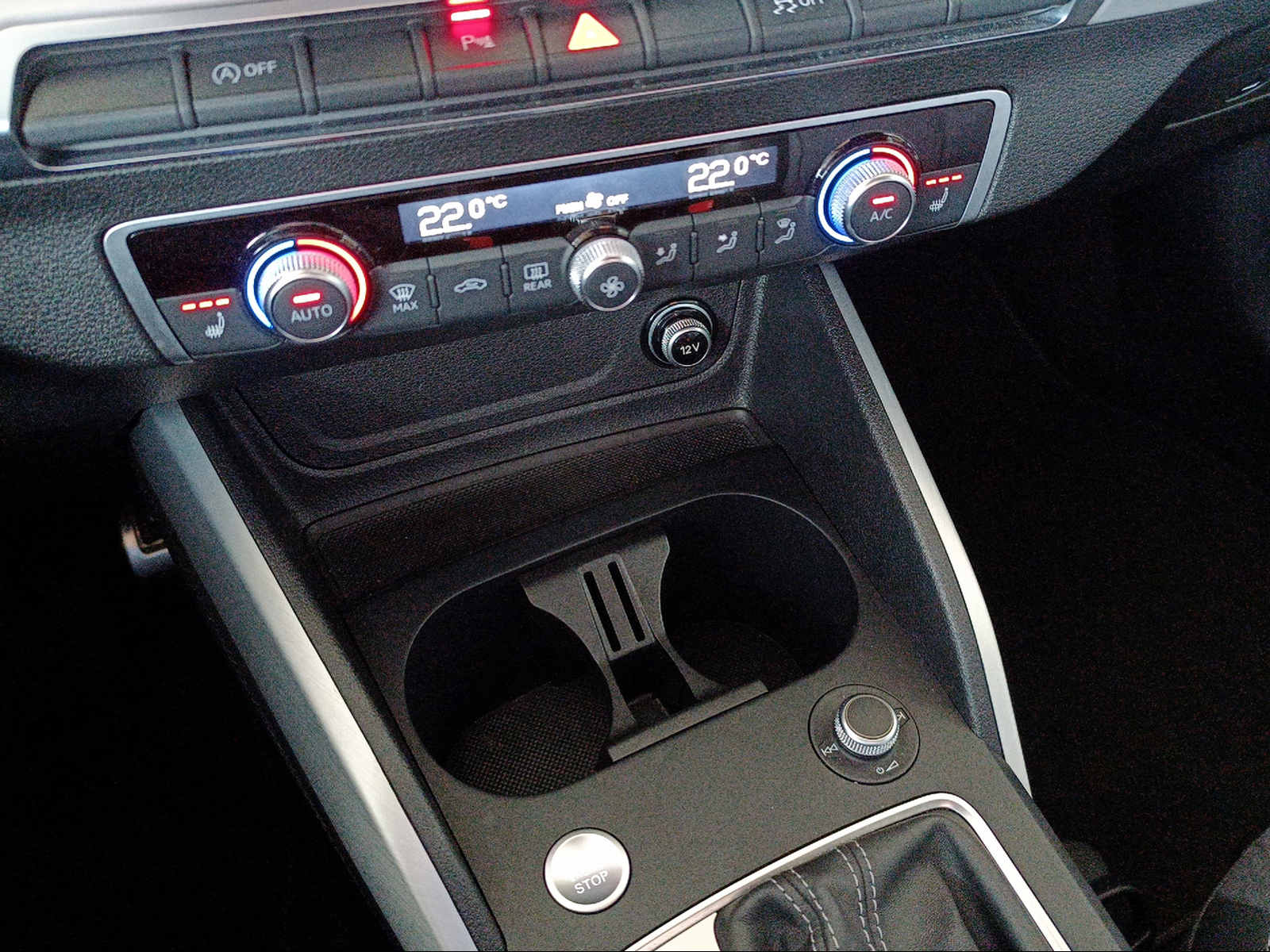 AUDI Q2 40 TFSI S line quattro S-tronic-image-13