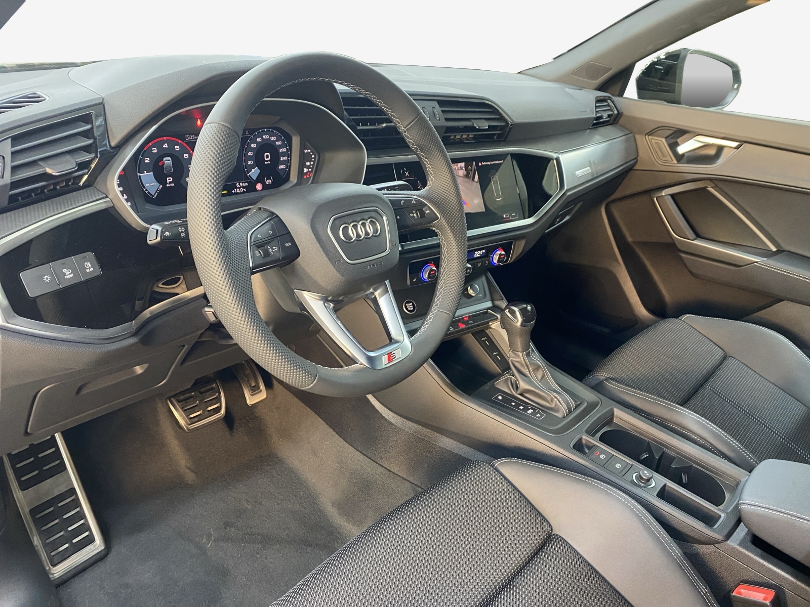 AUDI Q3 Sportback 35 TFSI S line S-tronic-image-14