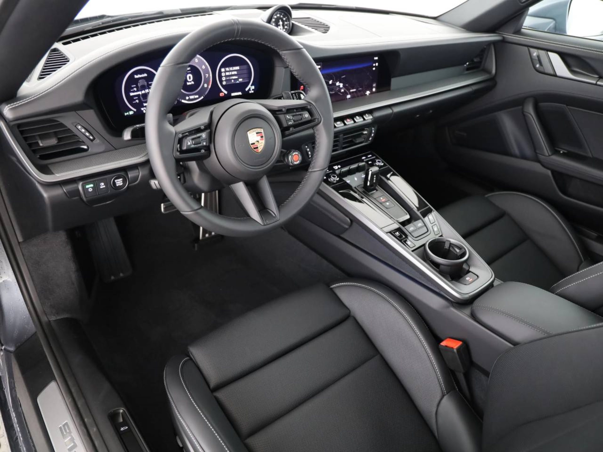 PORSCHE 911 Targa 4S-image-3