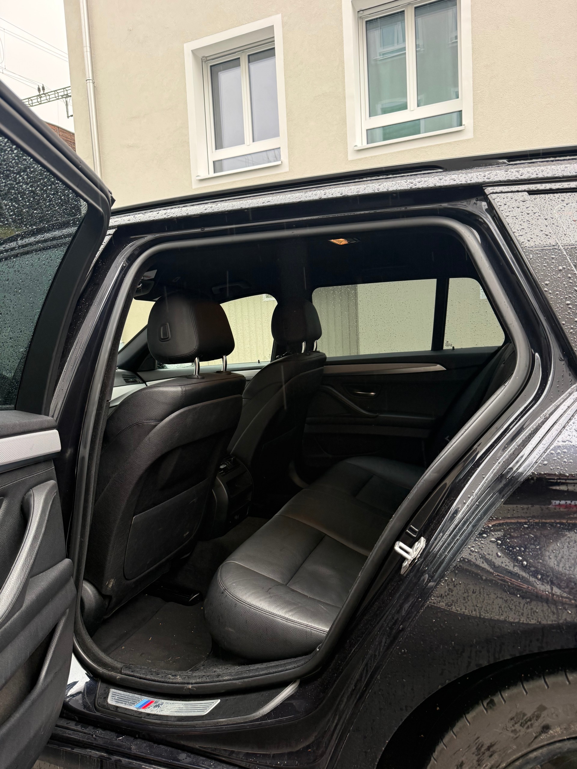 BMW 520d Touring xDrive Luxury Line Steptronic-image-6