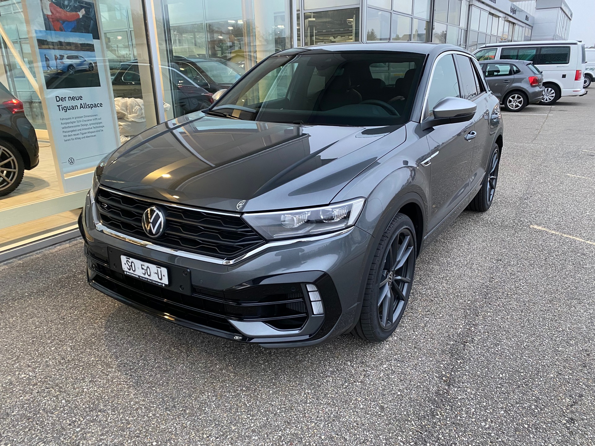 VW T-Roc 2.0 TSI R DSG 4Motion-image-0