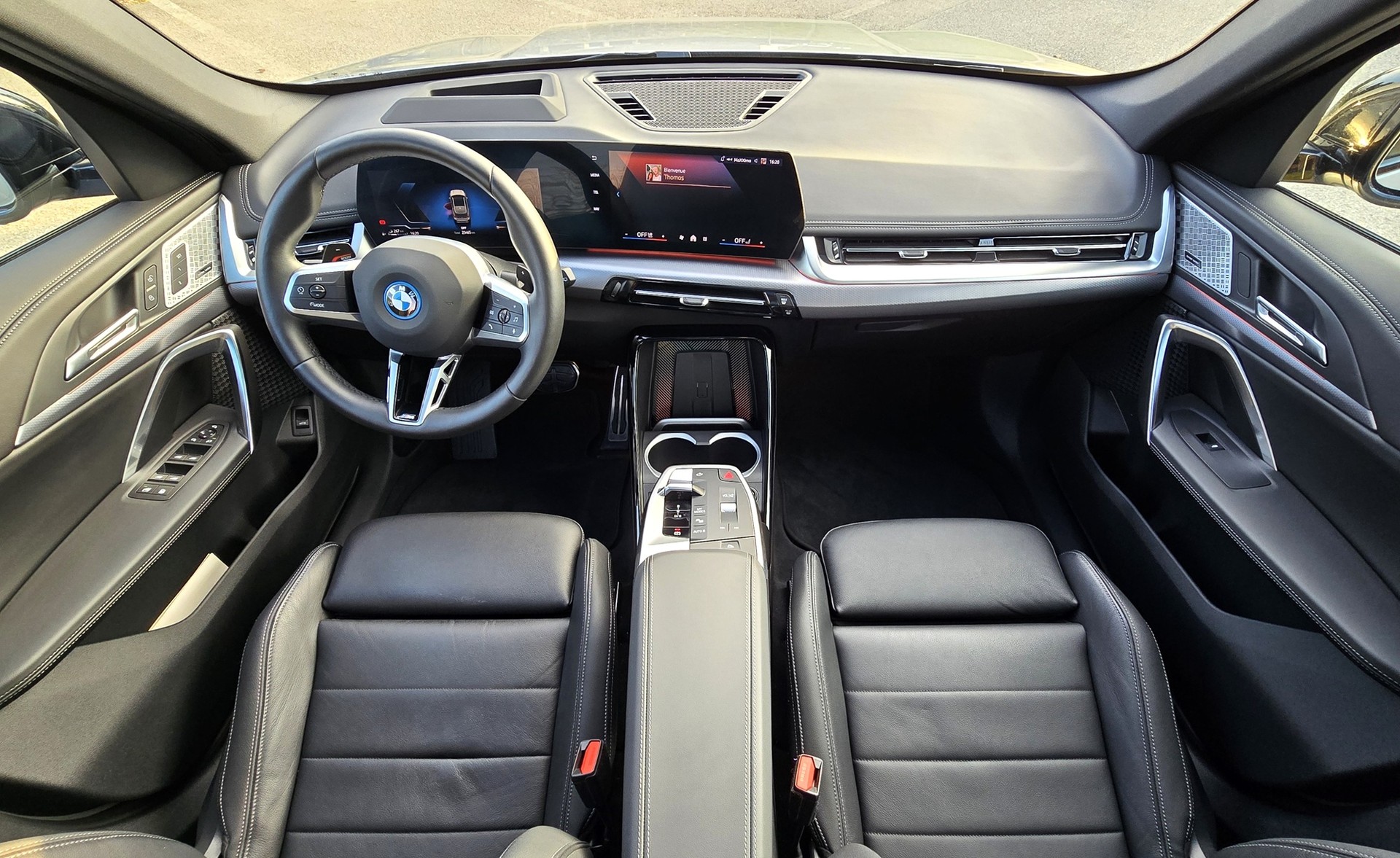 BMW X1 xDrive 30e M Sport Pro-image-1