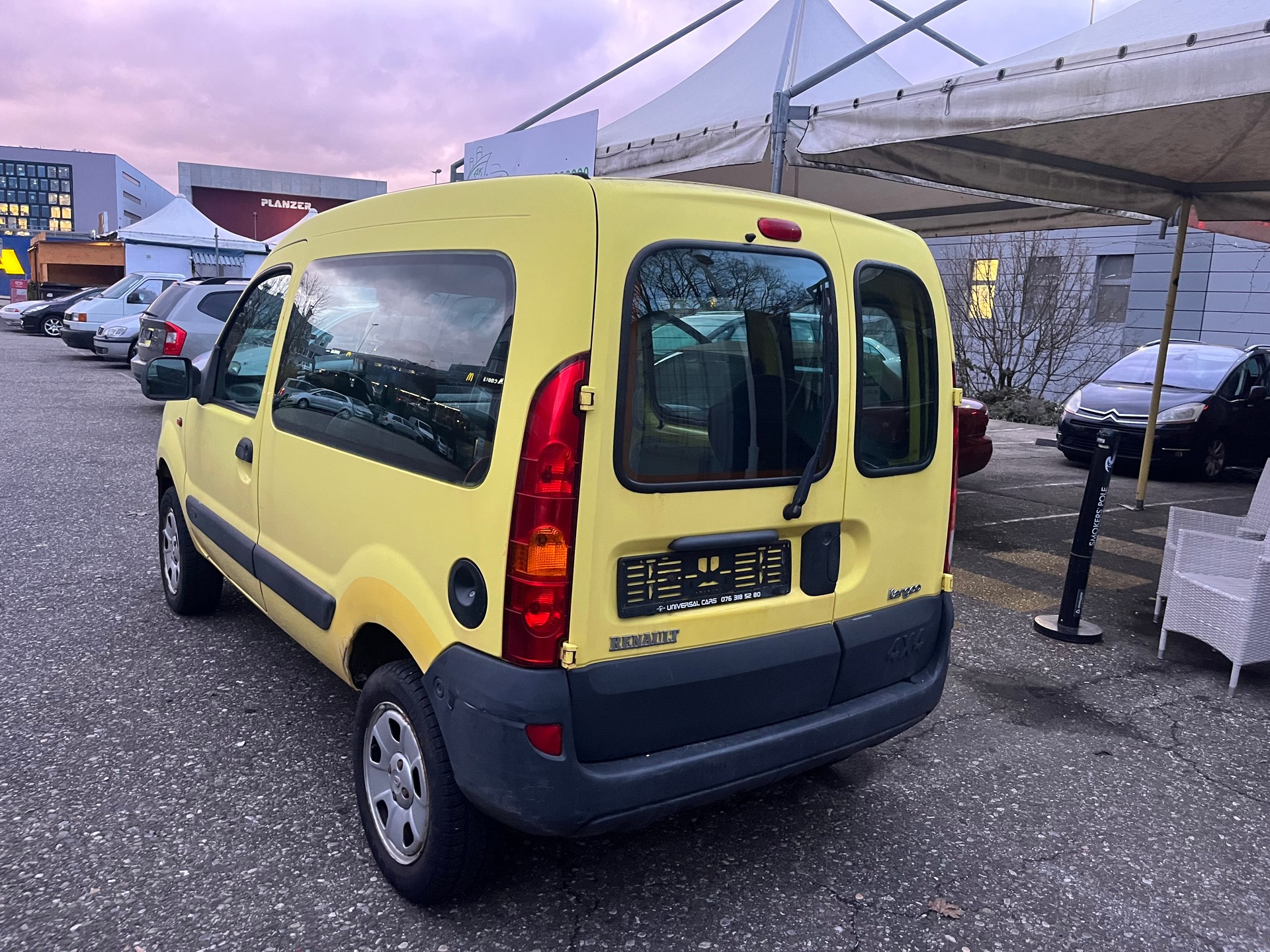 RENAULT Kangoo 1.6 16V Privilège 4x4-image-3