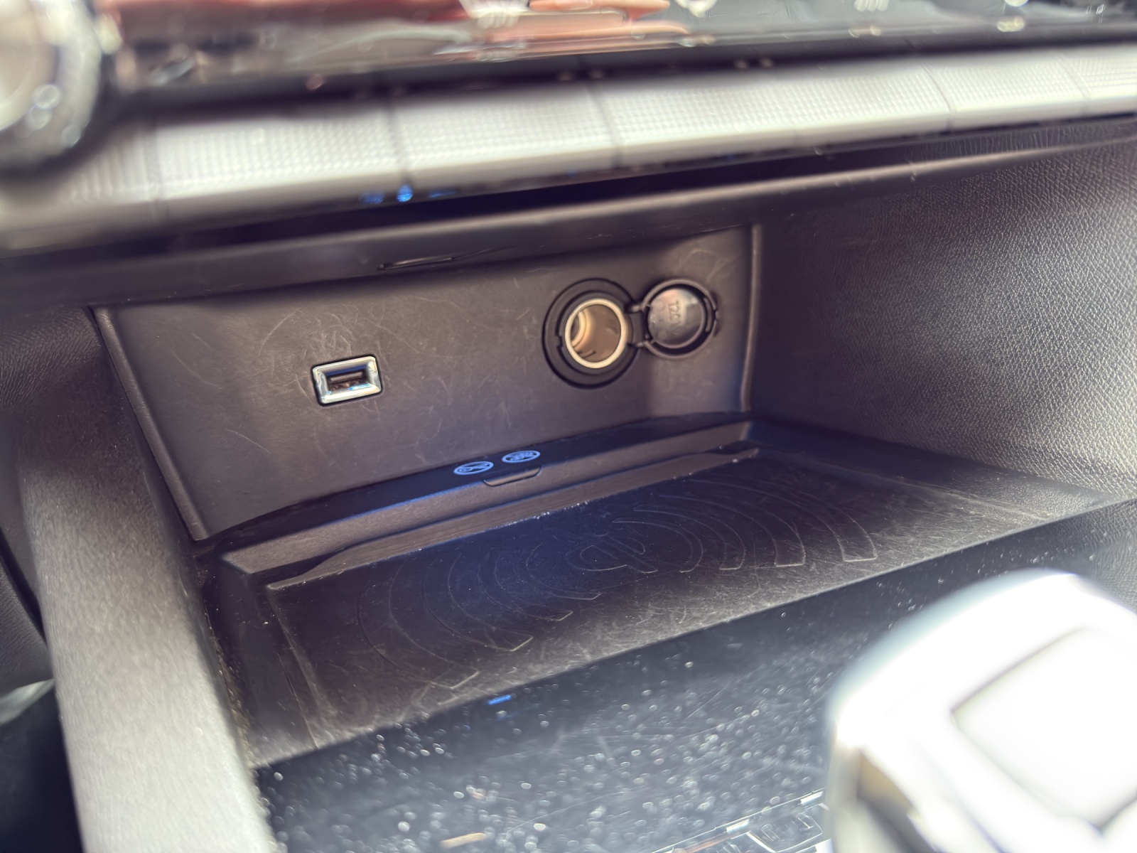 PEUGEOT 5008 1.5 BlueHDi Allure EAT-image-12