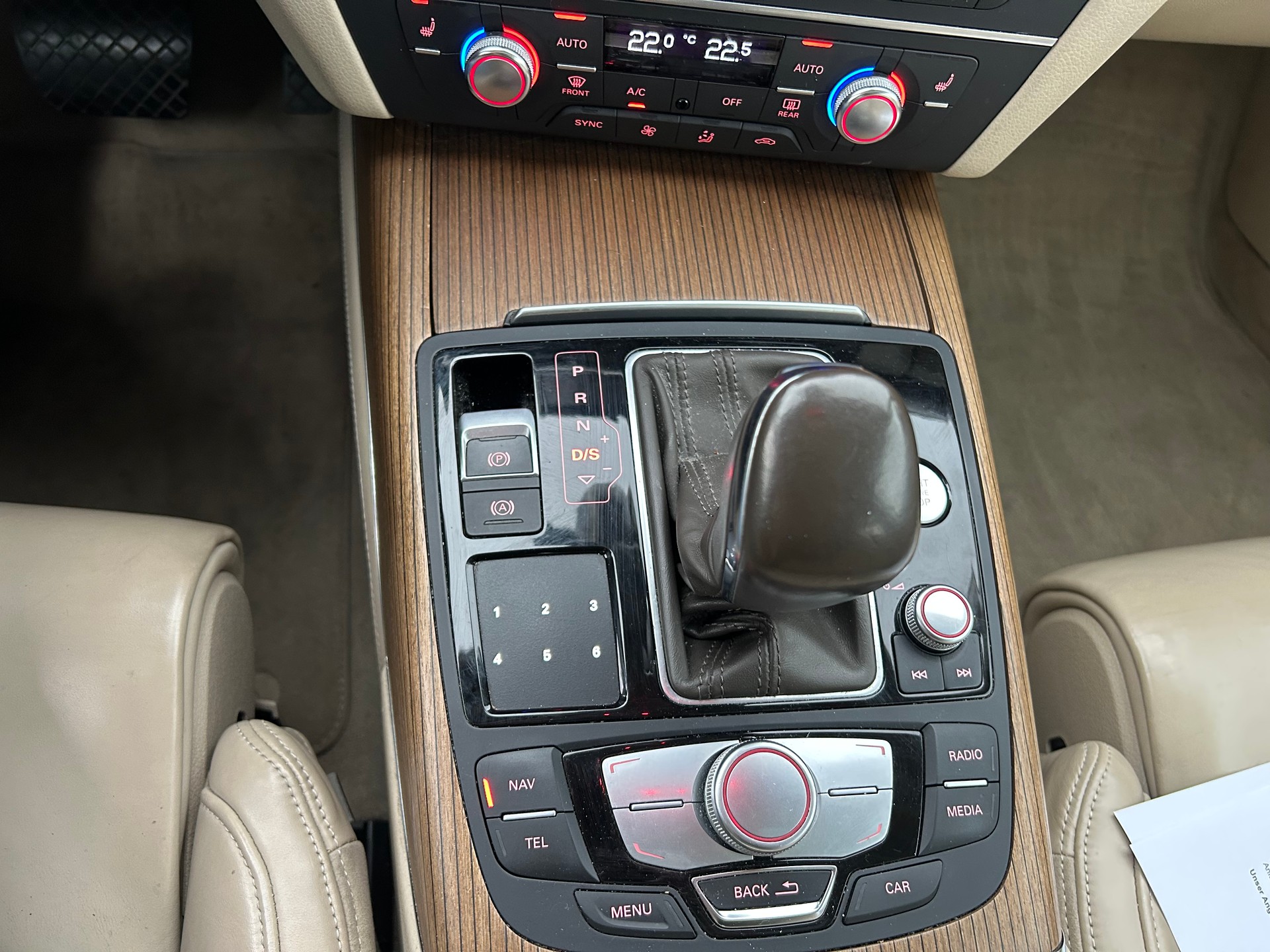 AUDI A7 Sportback 3.0 TDI quattro S-tronic-image-12