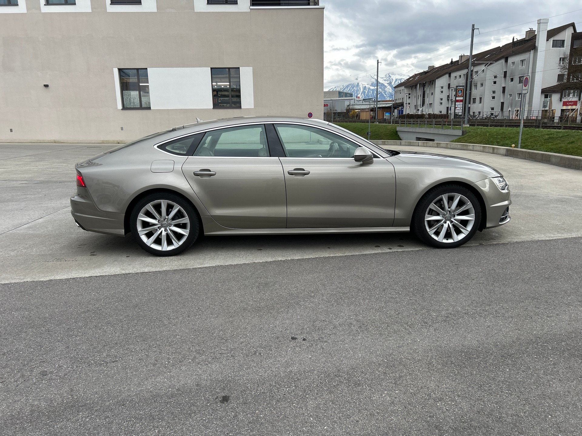 AUDI A7 Sportback 3.0 TDI quattro S-tronic-image-5