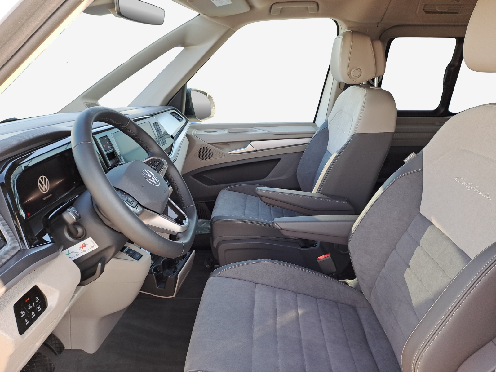 VW California 2.0 TDI Beach Tour-image-7