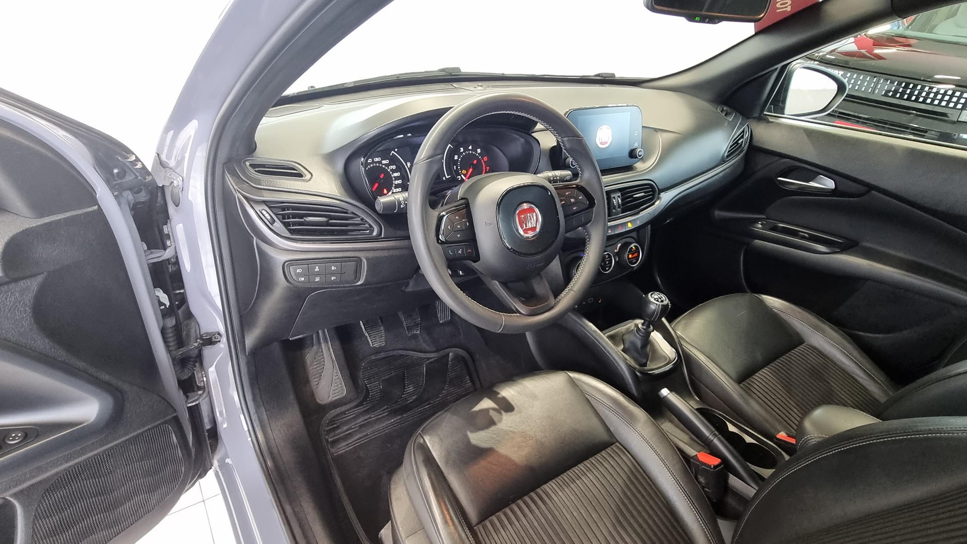 FIAT Tipo 1.4 T-Jet S-Design-image-16