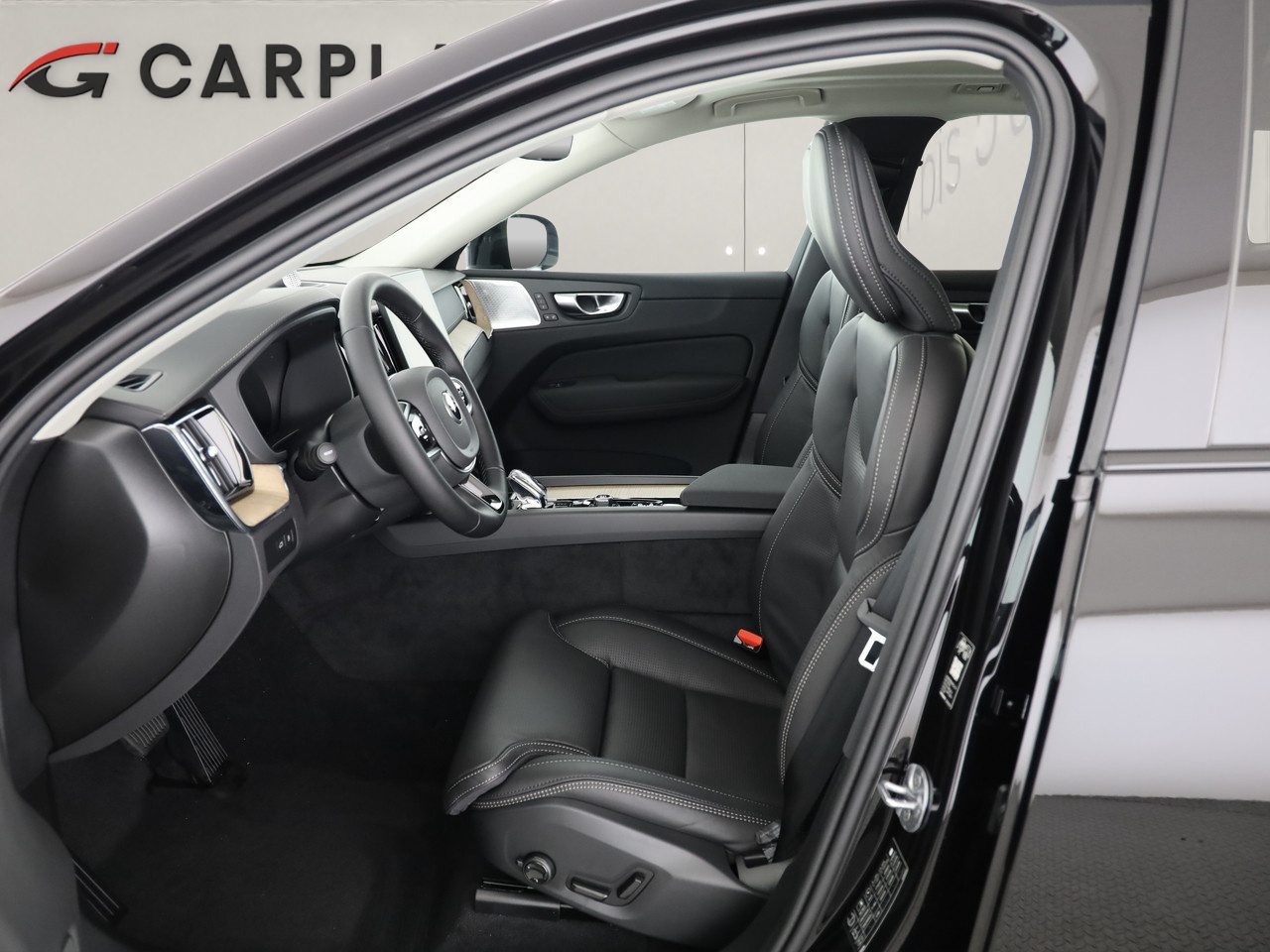 VOLVO XC60 2.0 T8 TE Ultra Dark eAWD-image-5
