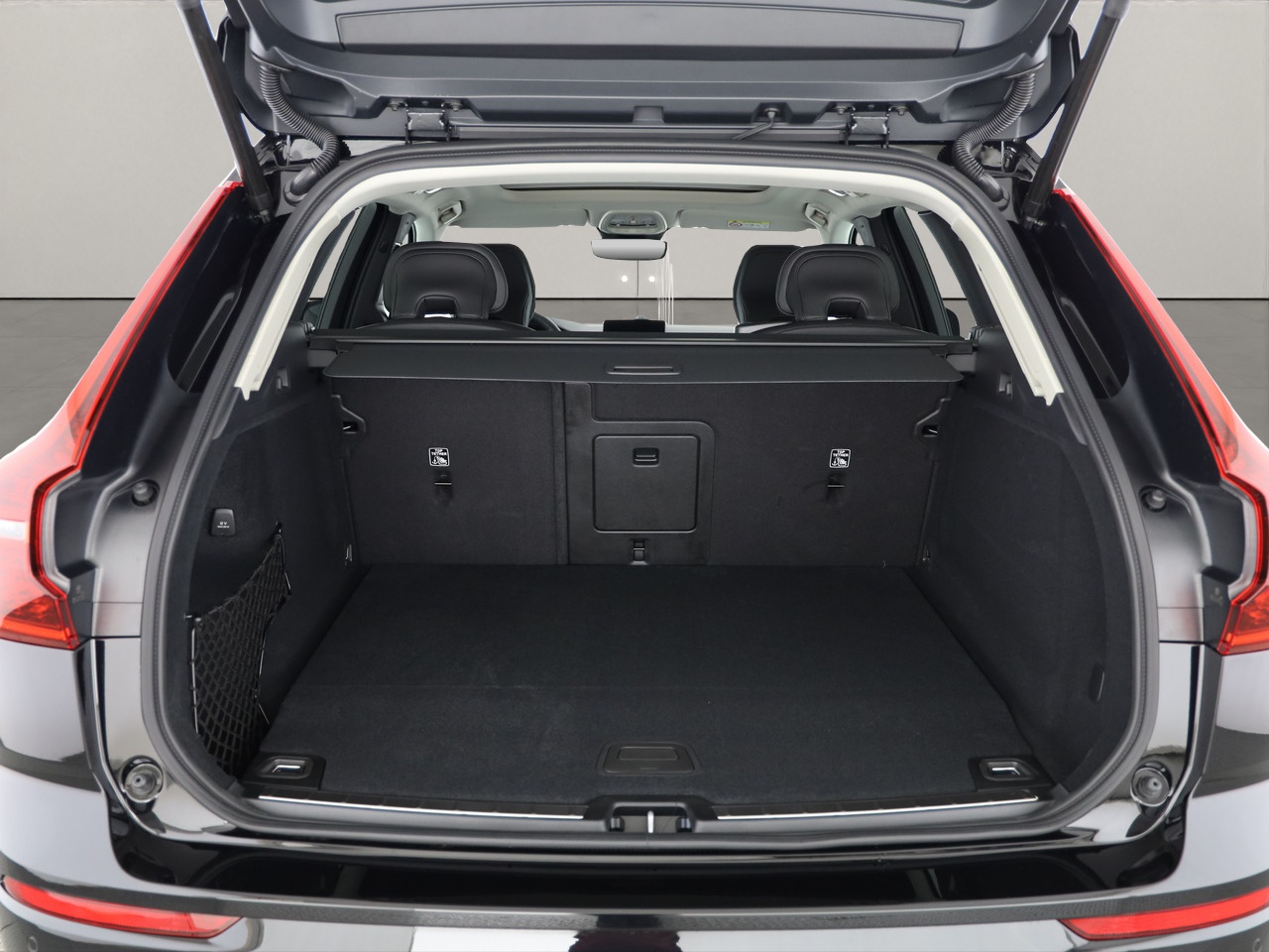 VOLVO XC60 2.0 T8 TE Ultra Dark eAWD-image-8