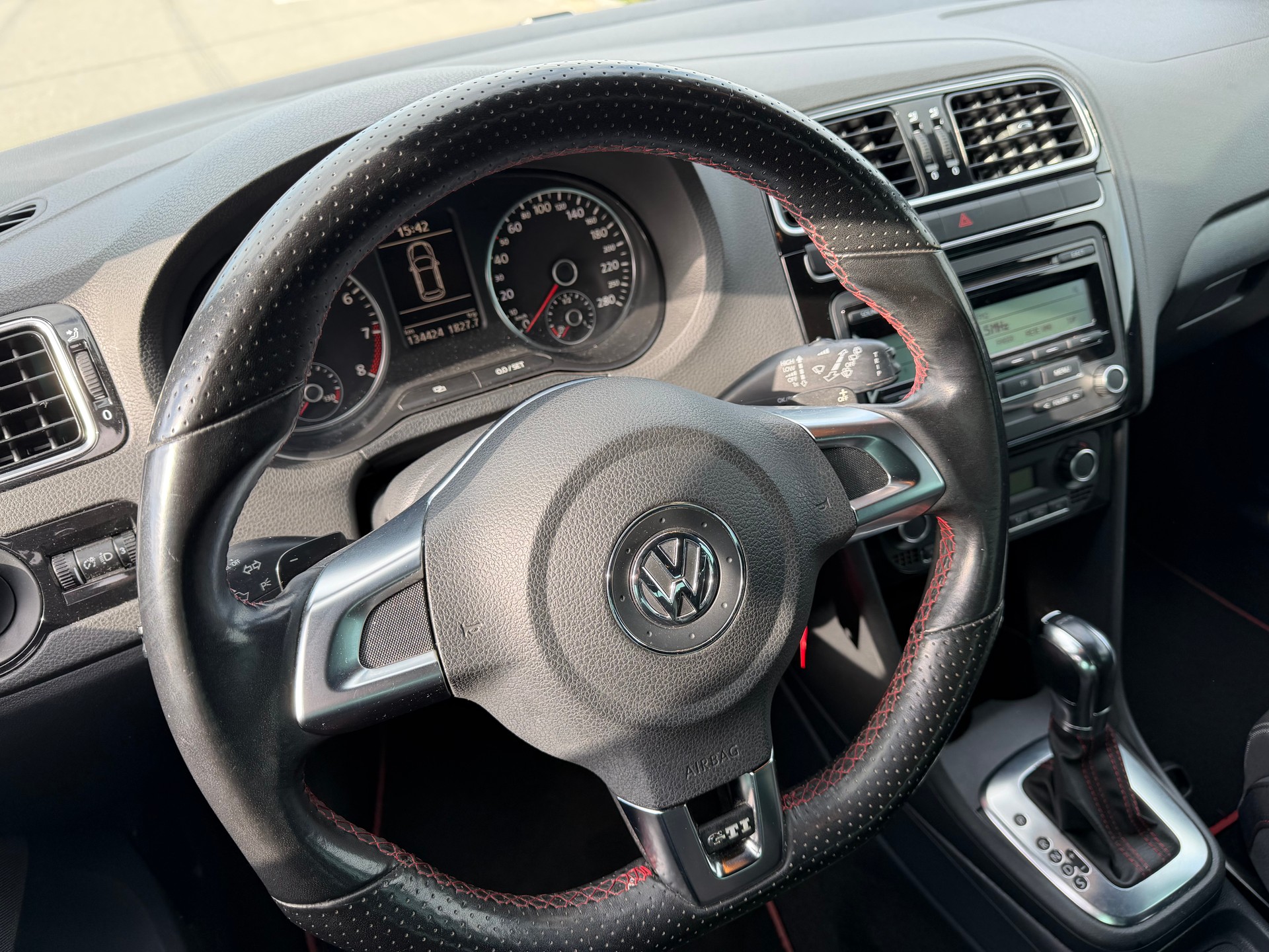 VW Polo 1.4 TSI GTI DSG-image-4