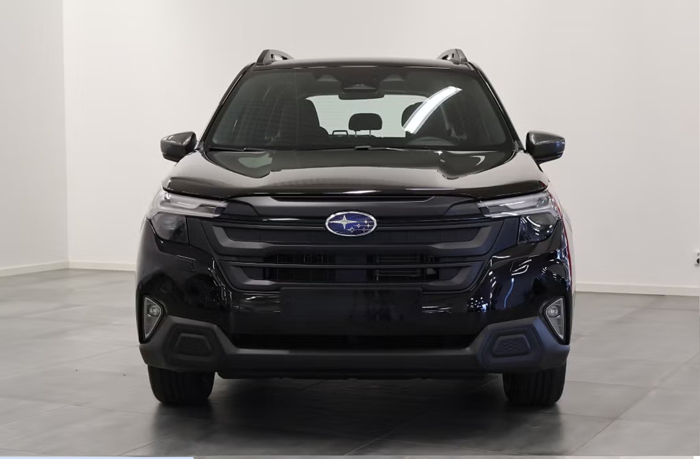 SUBARU Forester 2.0i e-Boxer Advantage Lineartronic-showroom-element-1