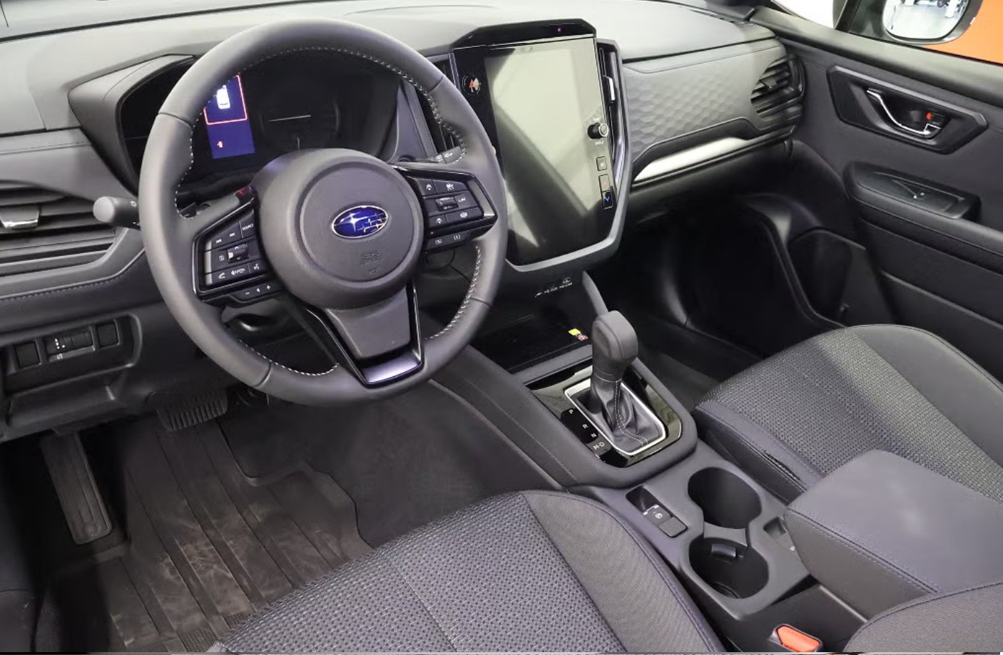 SUBARU Forester 2.0i e-Boxer Advantage Lineartronic-image-4