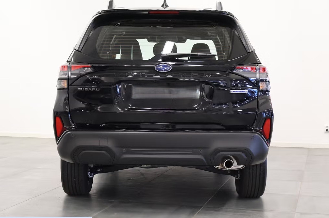 SUBARU Forester 2.0i e-Boxer Advantage Lineartronic-showroom-element-3