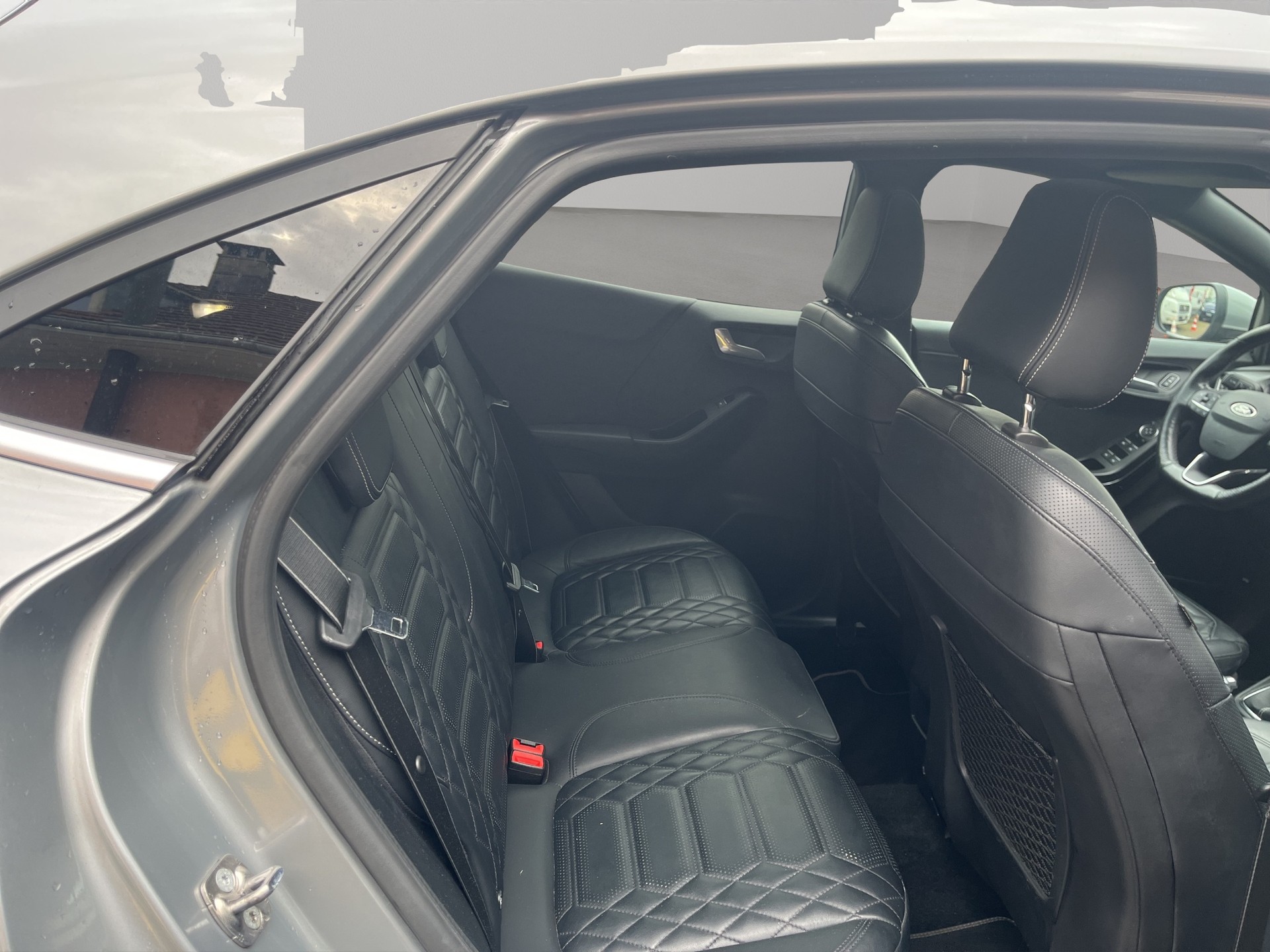FORD Puma 1.0 MHEV ST-Line X-image-11