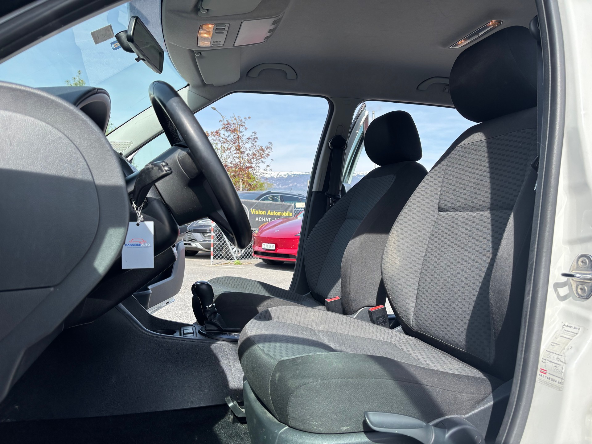 SKODA Fabia 1.2 TSI Ambition Plus DSG-image-9