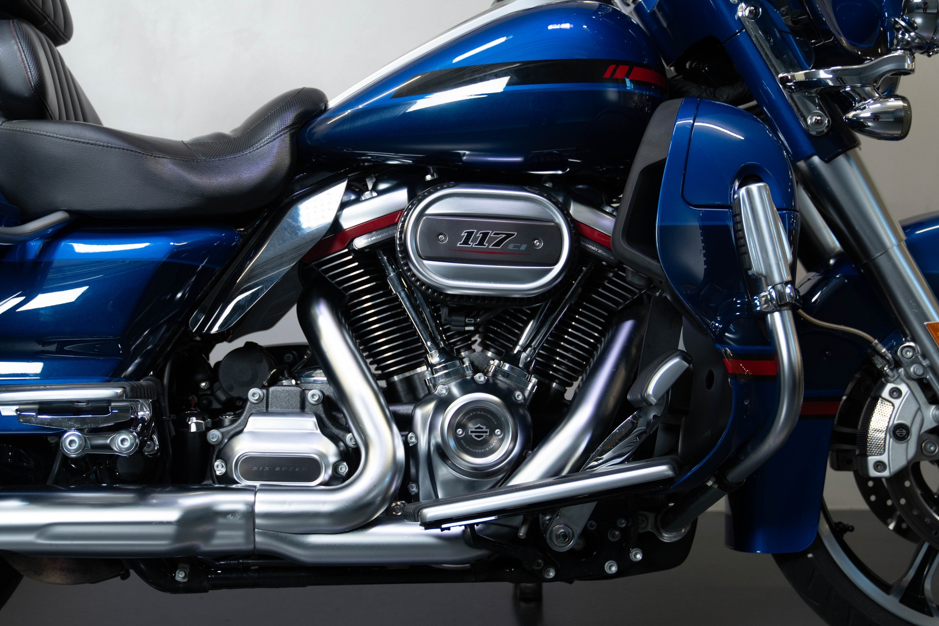 HARLEY-DAVIDSON FLHTKSE Electra Glide Ultra Limited 117 CVO-image-5