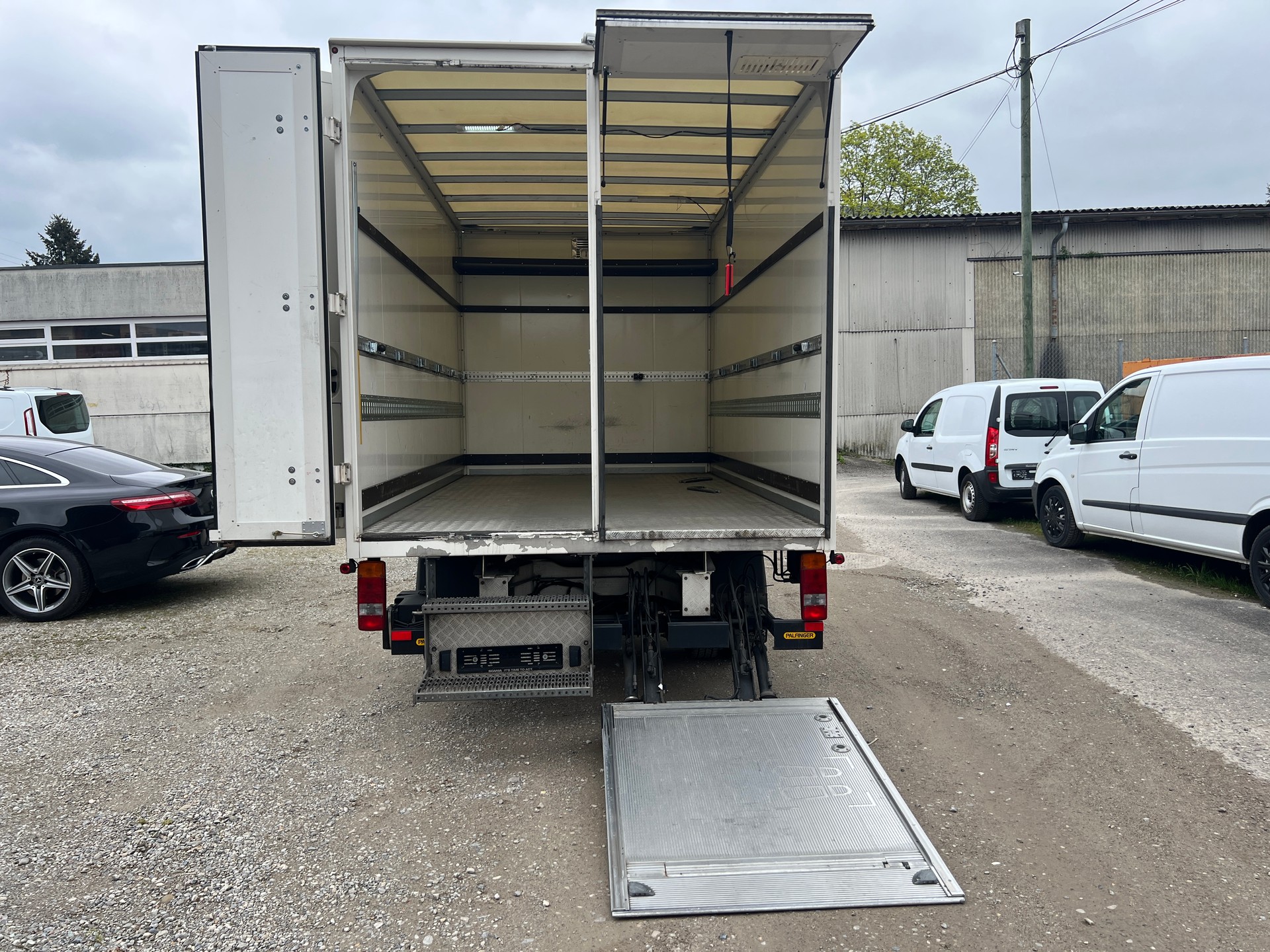 VW Crafter 50 2.0 BiTDI Hebebühne-image-12