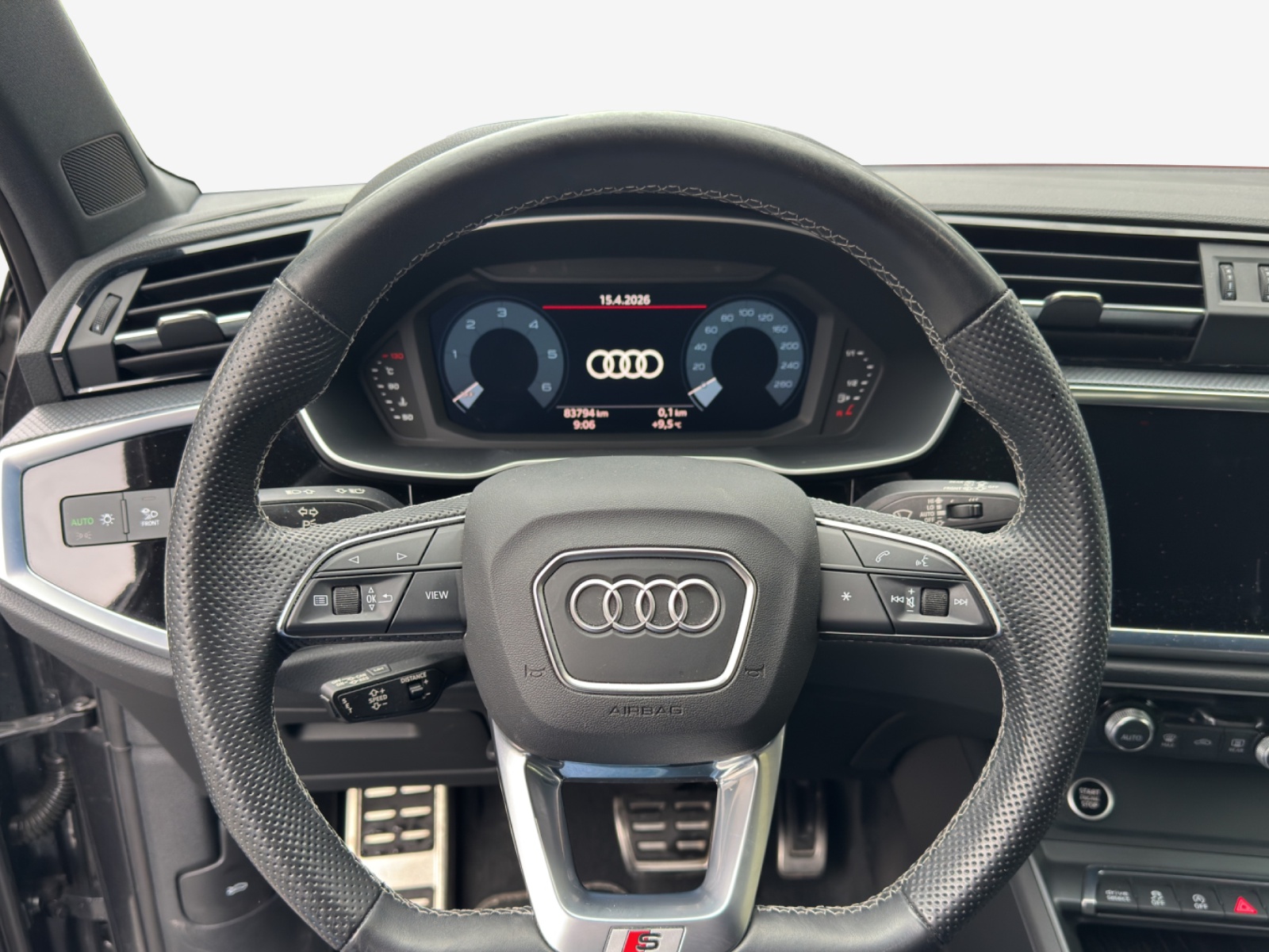AUDI Q3 Sportback 35 TDI S line Attraction quattro S-tronic-image-9