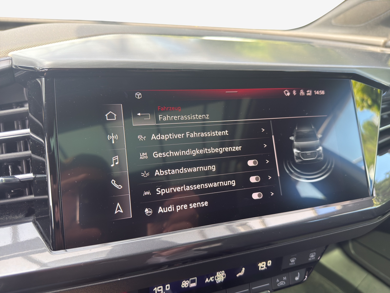 AUDI Q4 e-tron 50 quattro-image-15