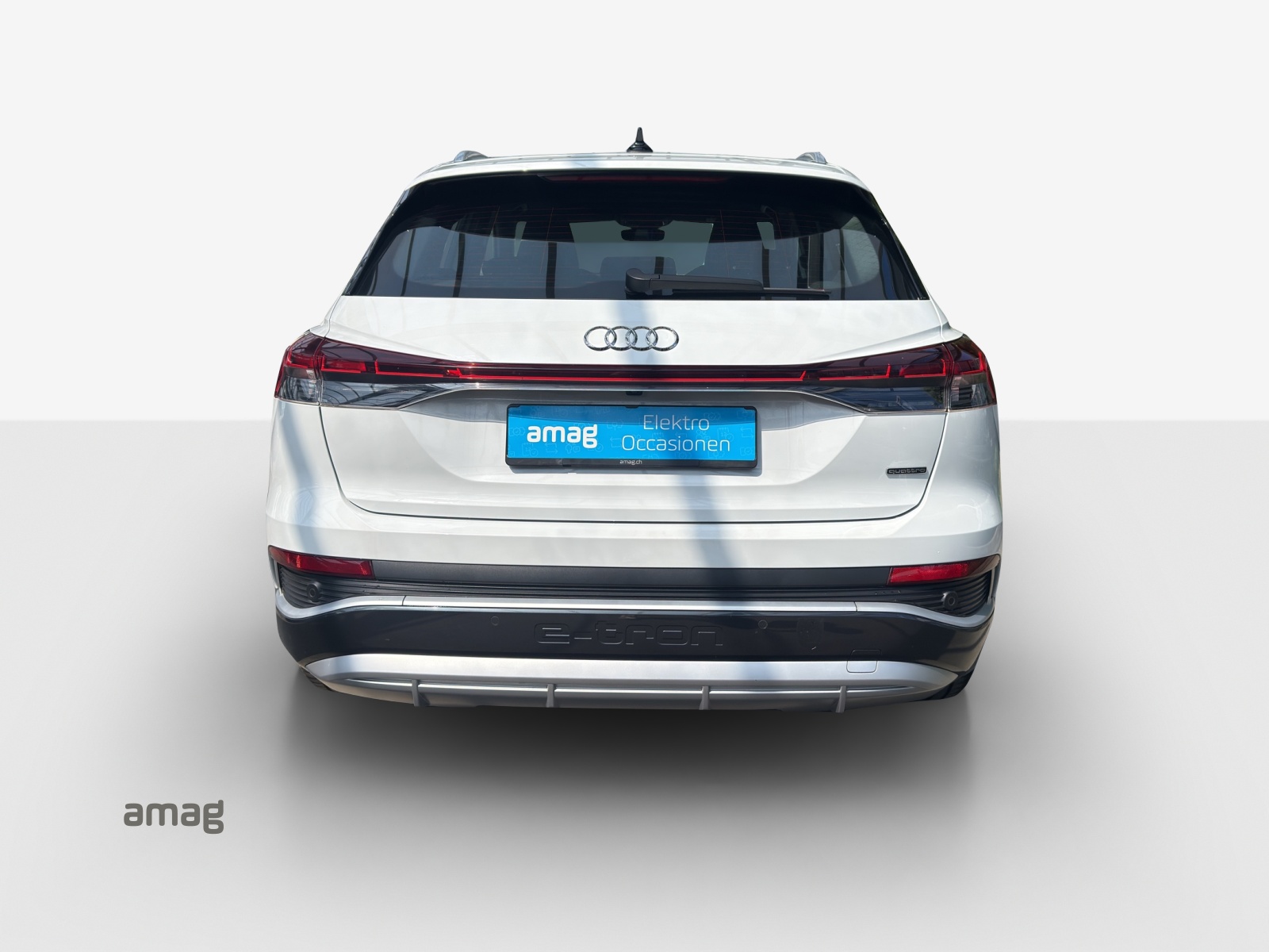 AUDI Q4 e-tron 50 quattro-image-4
