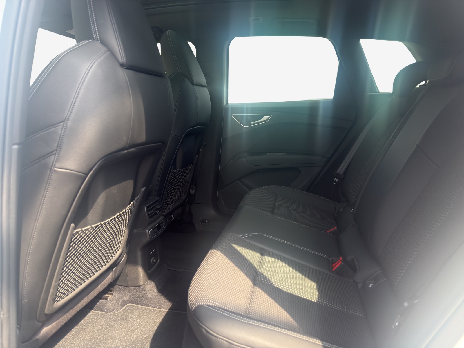 AUDI Q4 e-tron 50 quattro-image-11