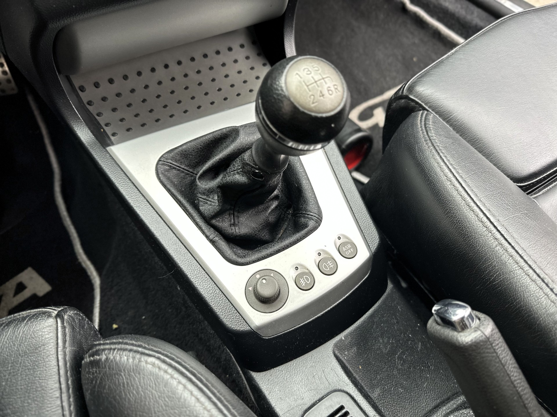 ALFA ROMEO 156 3.2 V6 GTA-image-10