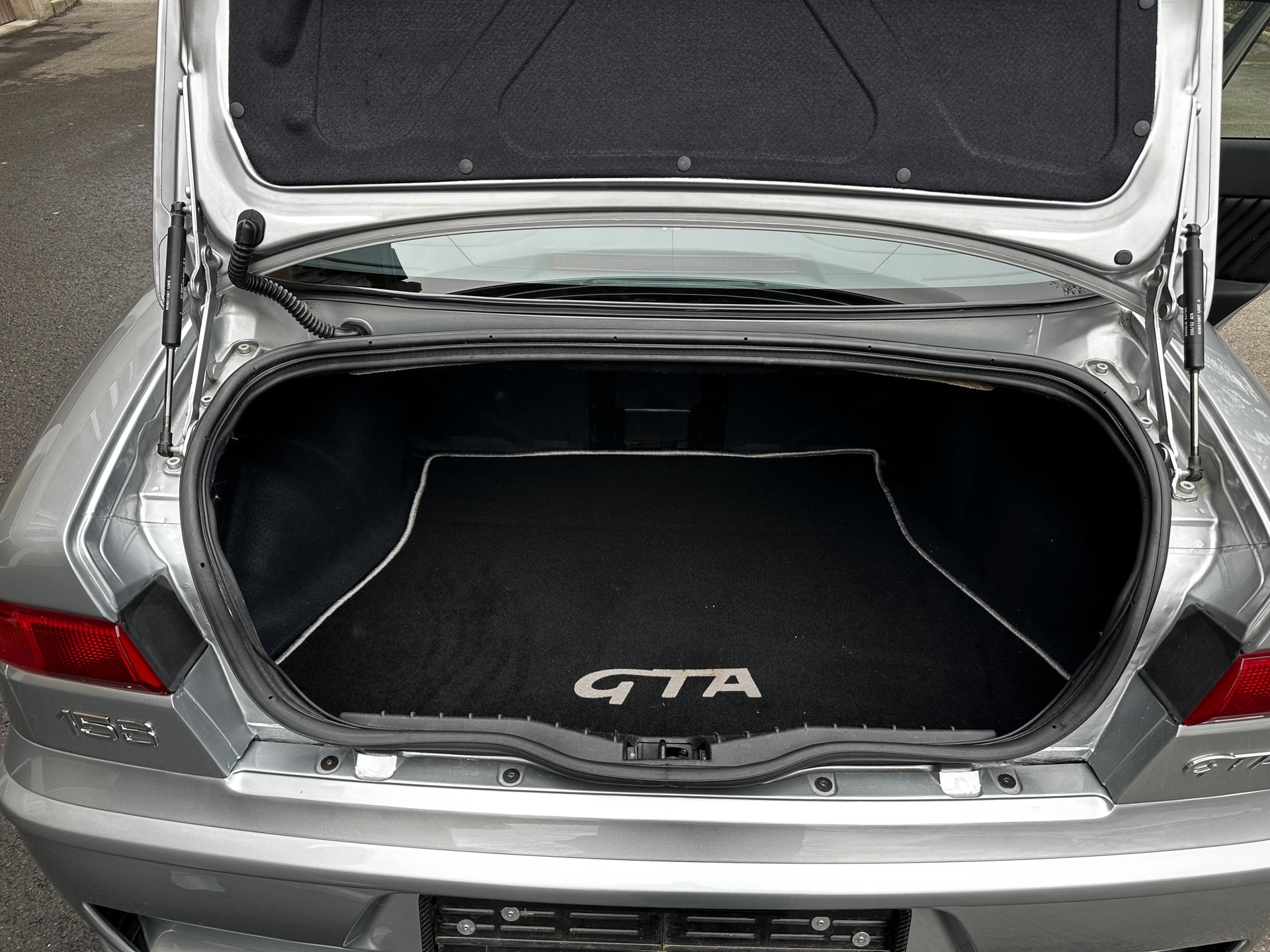 ALFA ROMEO 156 3.2 V6 GTA-image-16