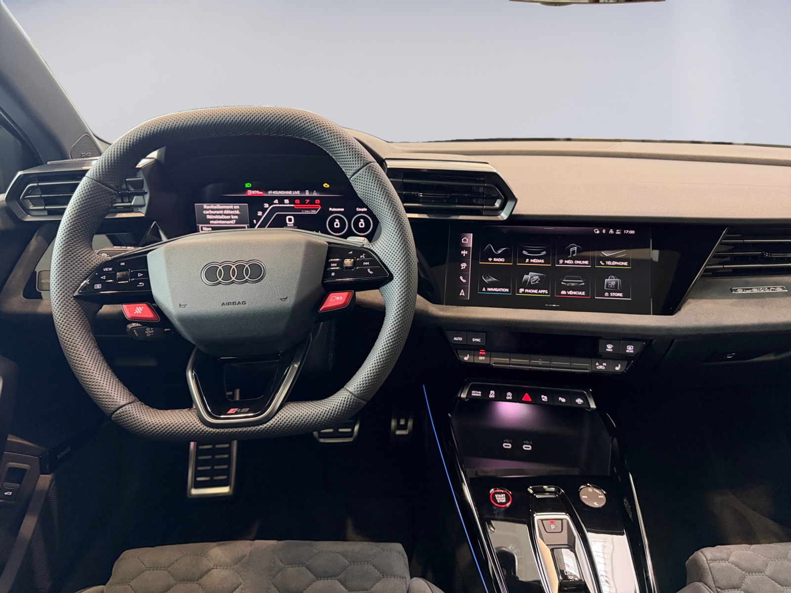 AUDI RS3 Limousine 2.5 TSI quattro S-tronic-image-7